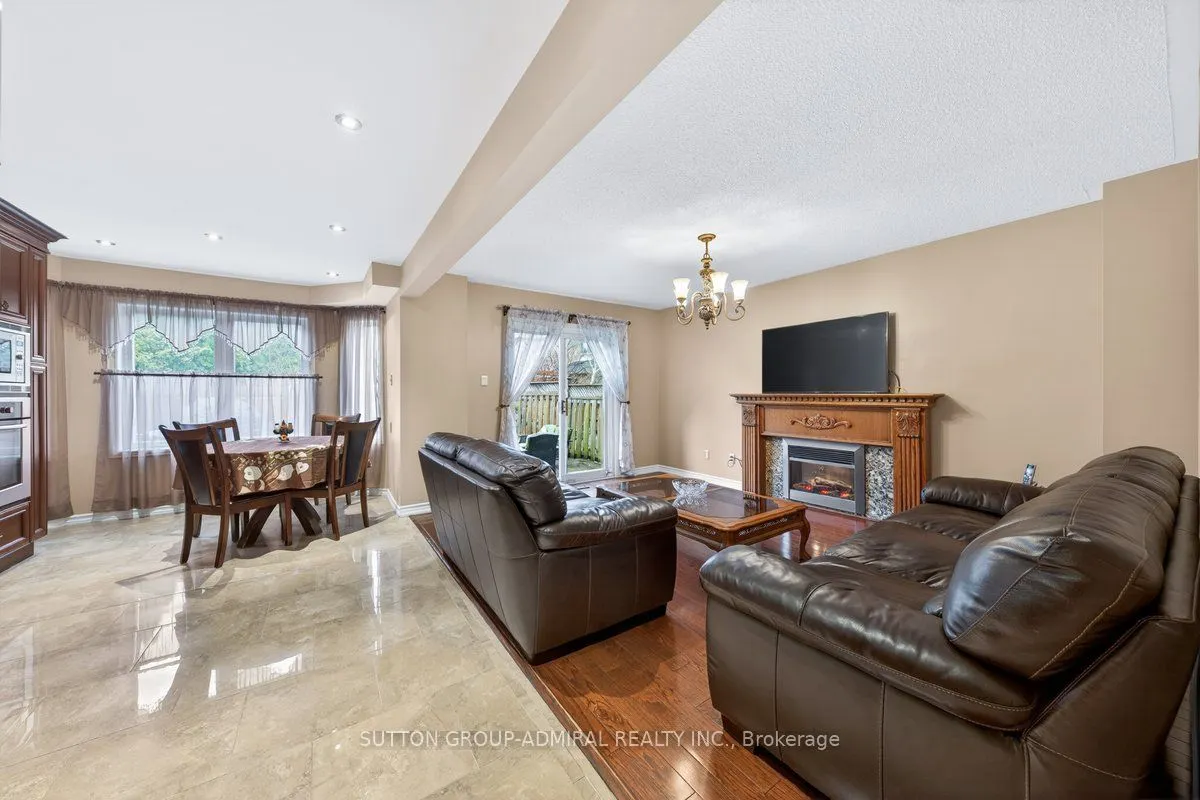 126 Redondo Drive E