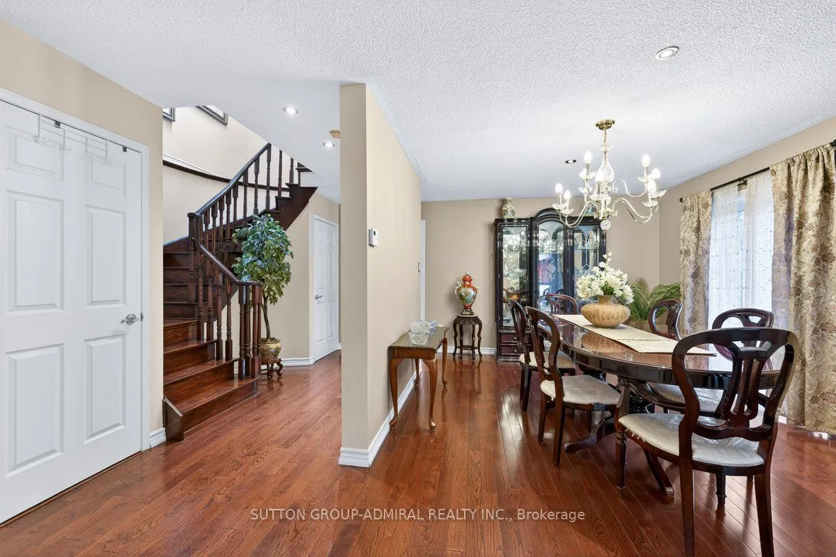126 Redondo Drive E