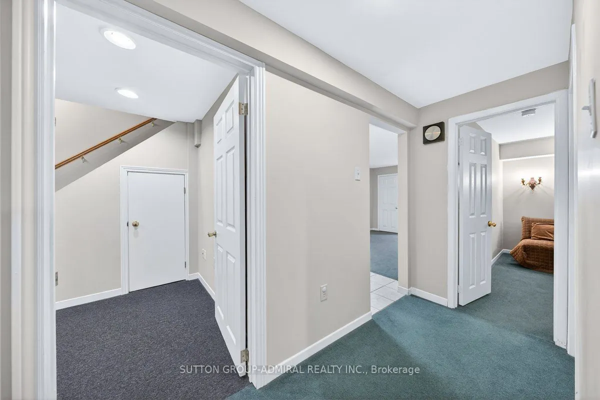 126 Redondo Drive E