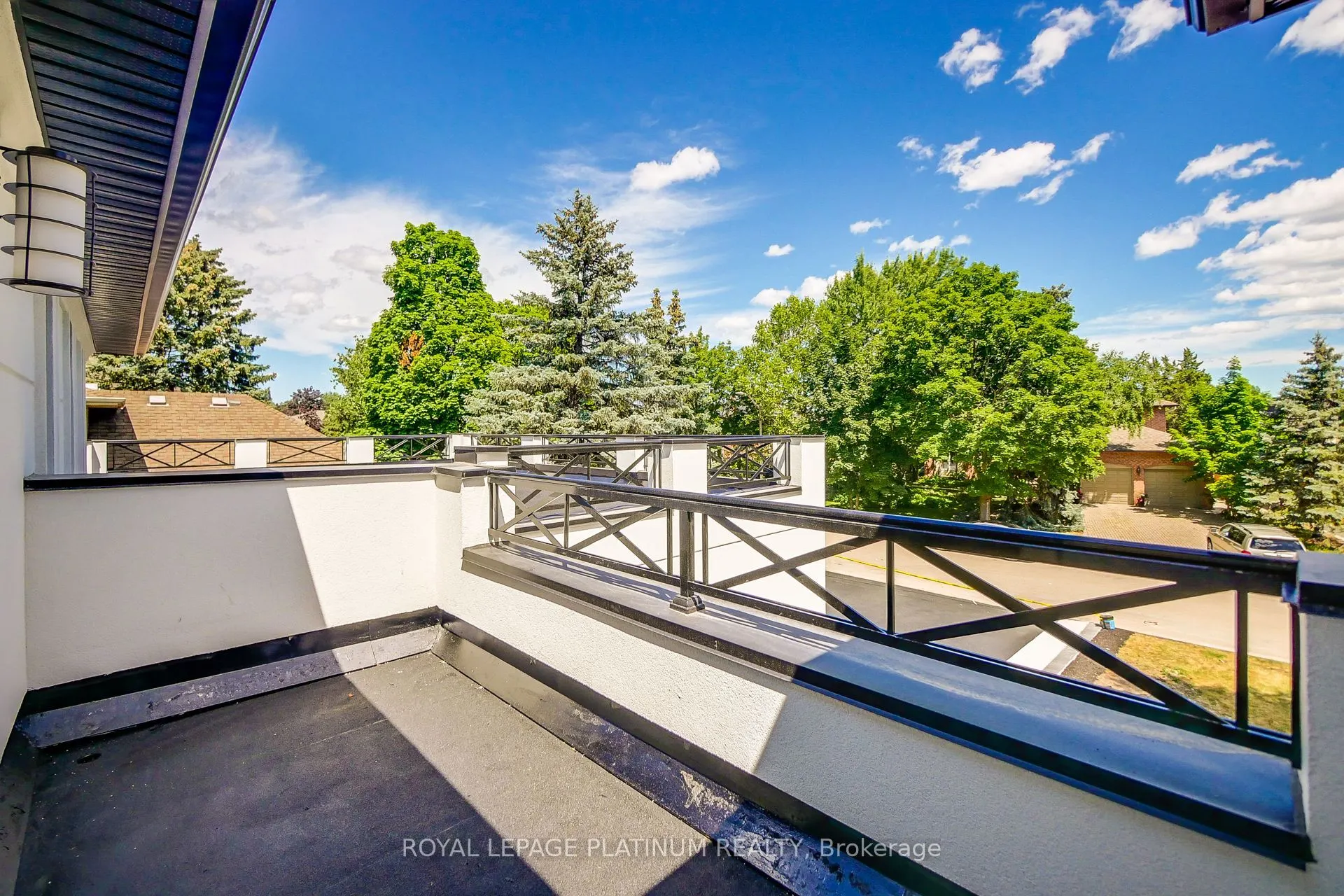 16 Bridgend Court S