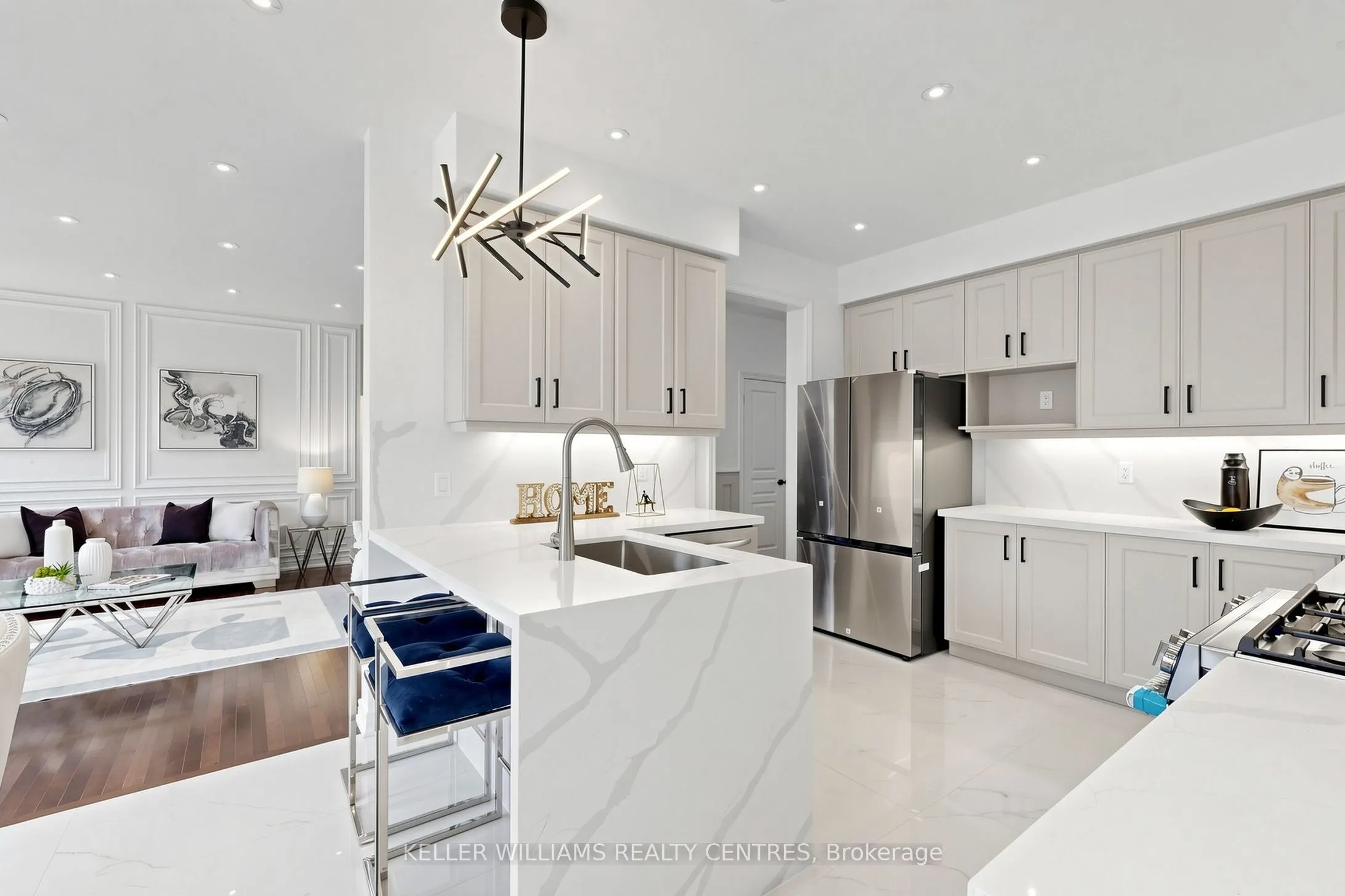 7 Philips Lake Court