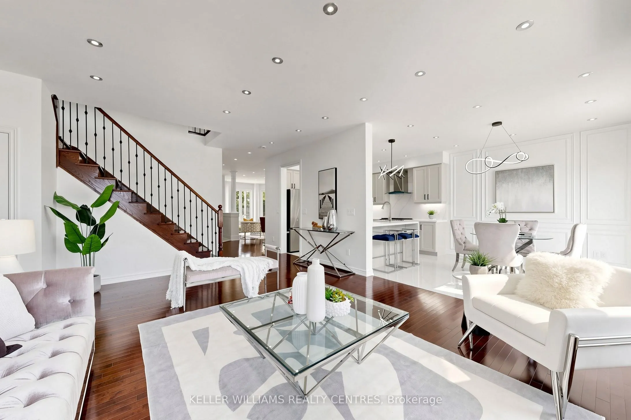7 Philips Lake Court