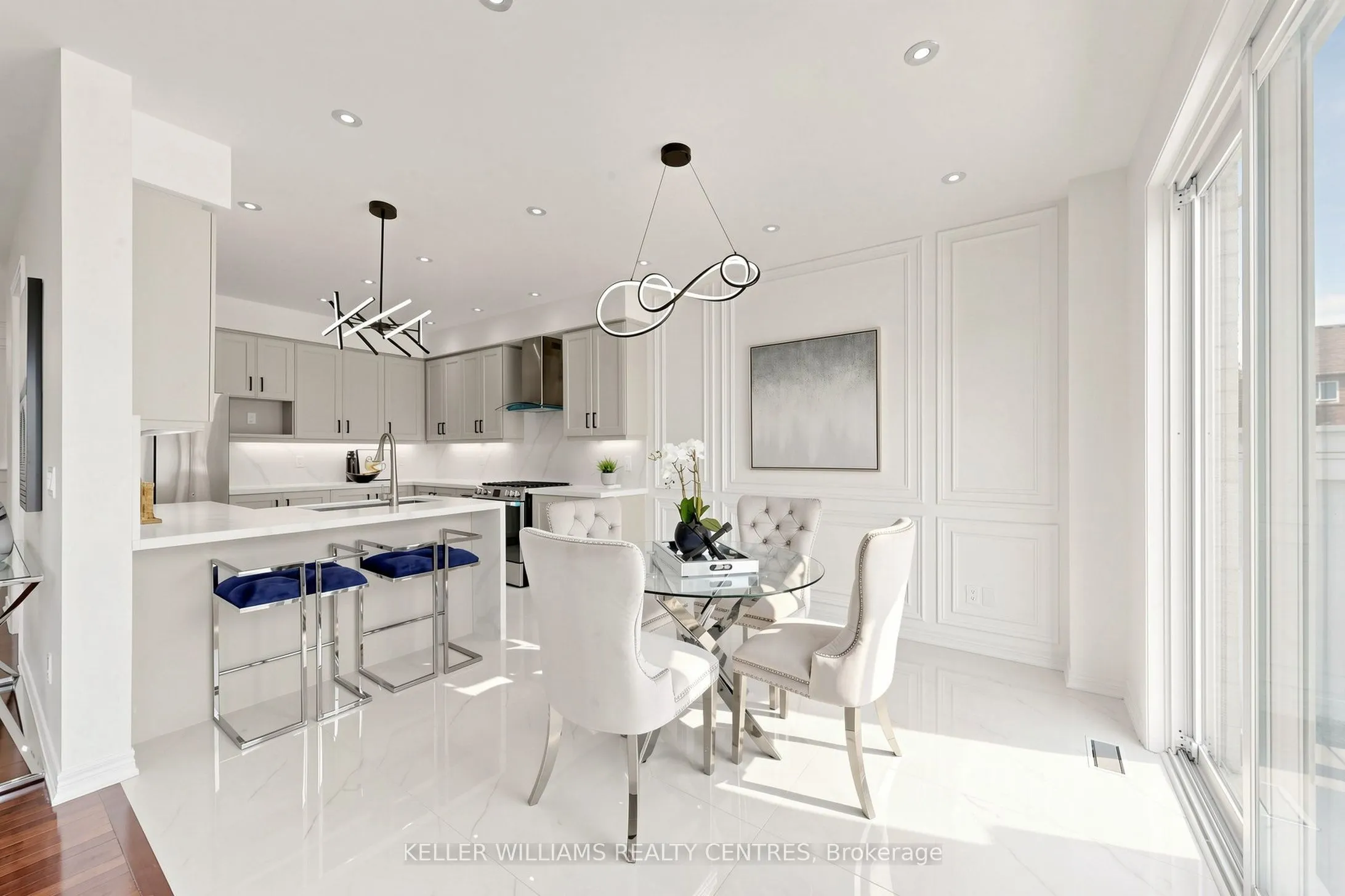 7 Philips Lake Court