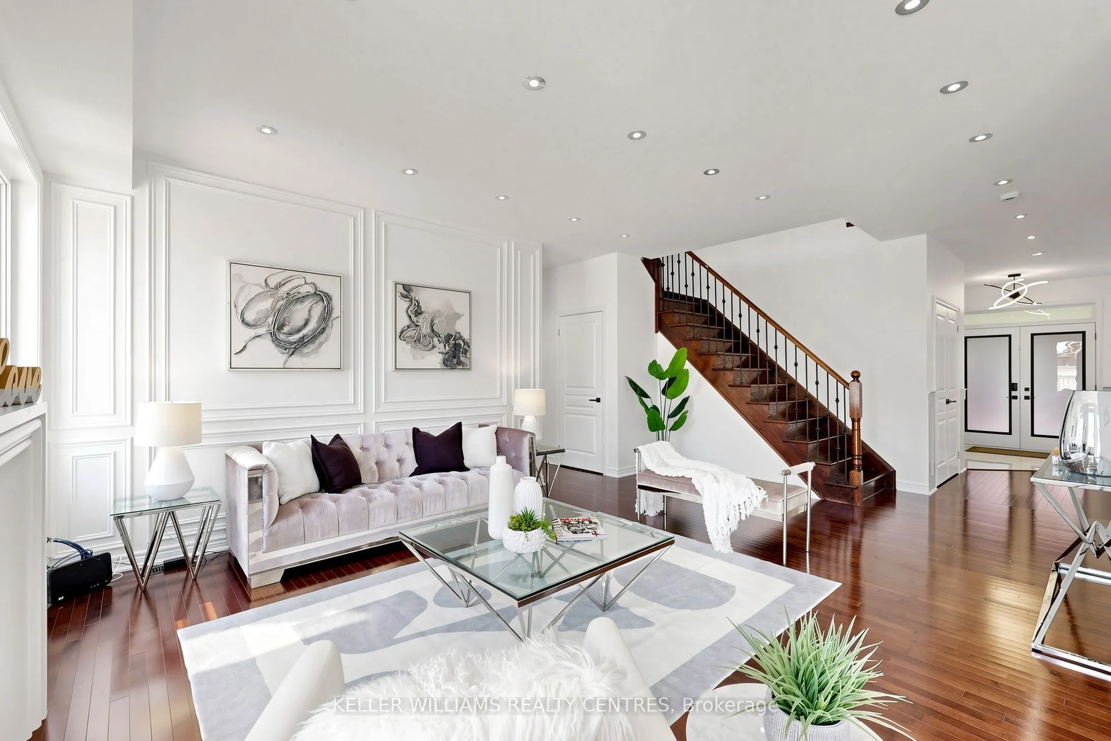 7 Philips Lake Court