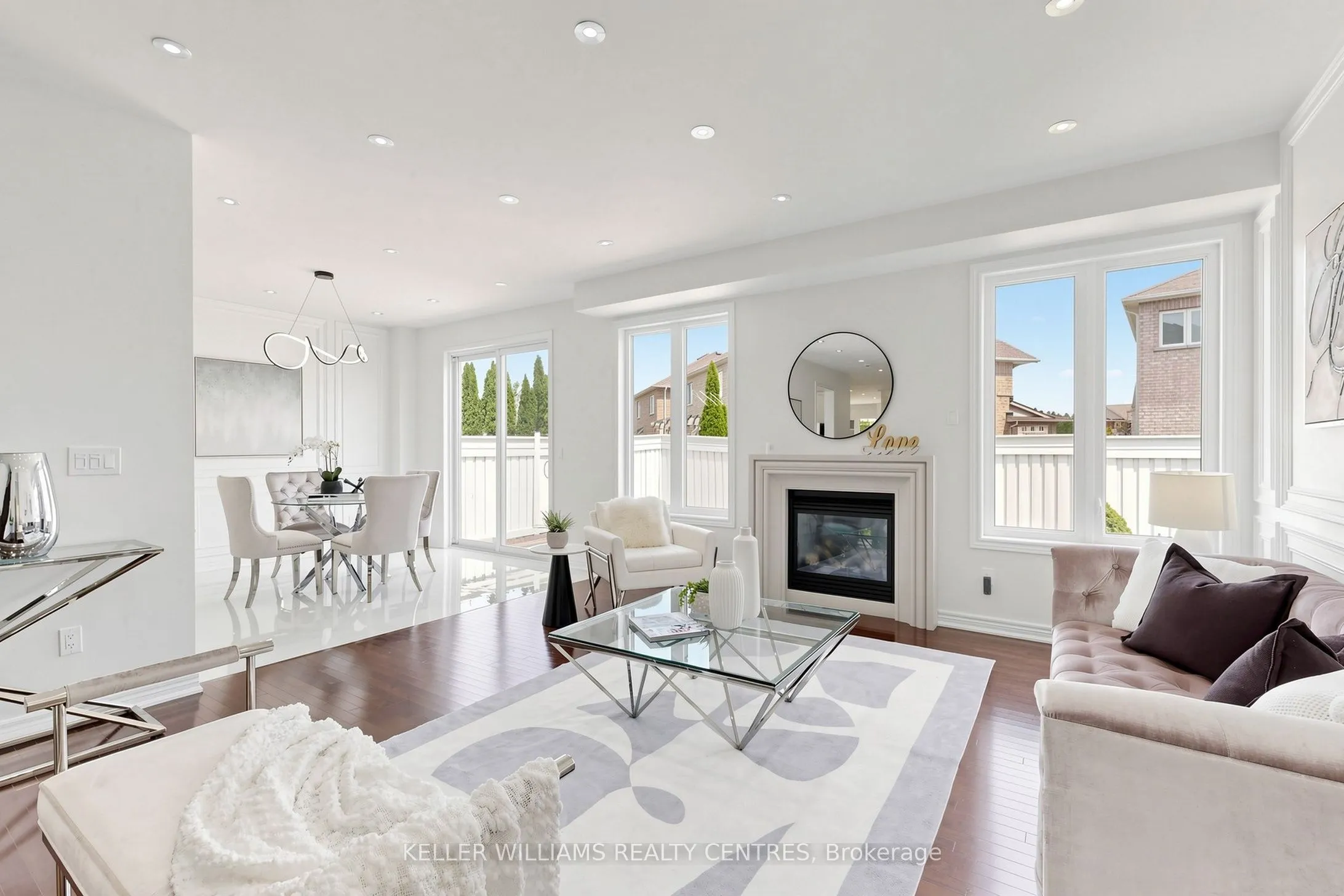 7 Philips Lake Court