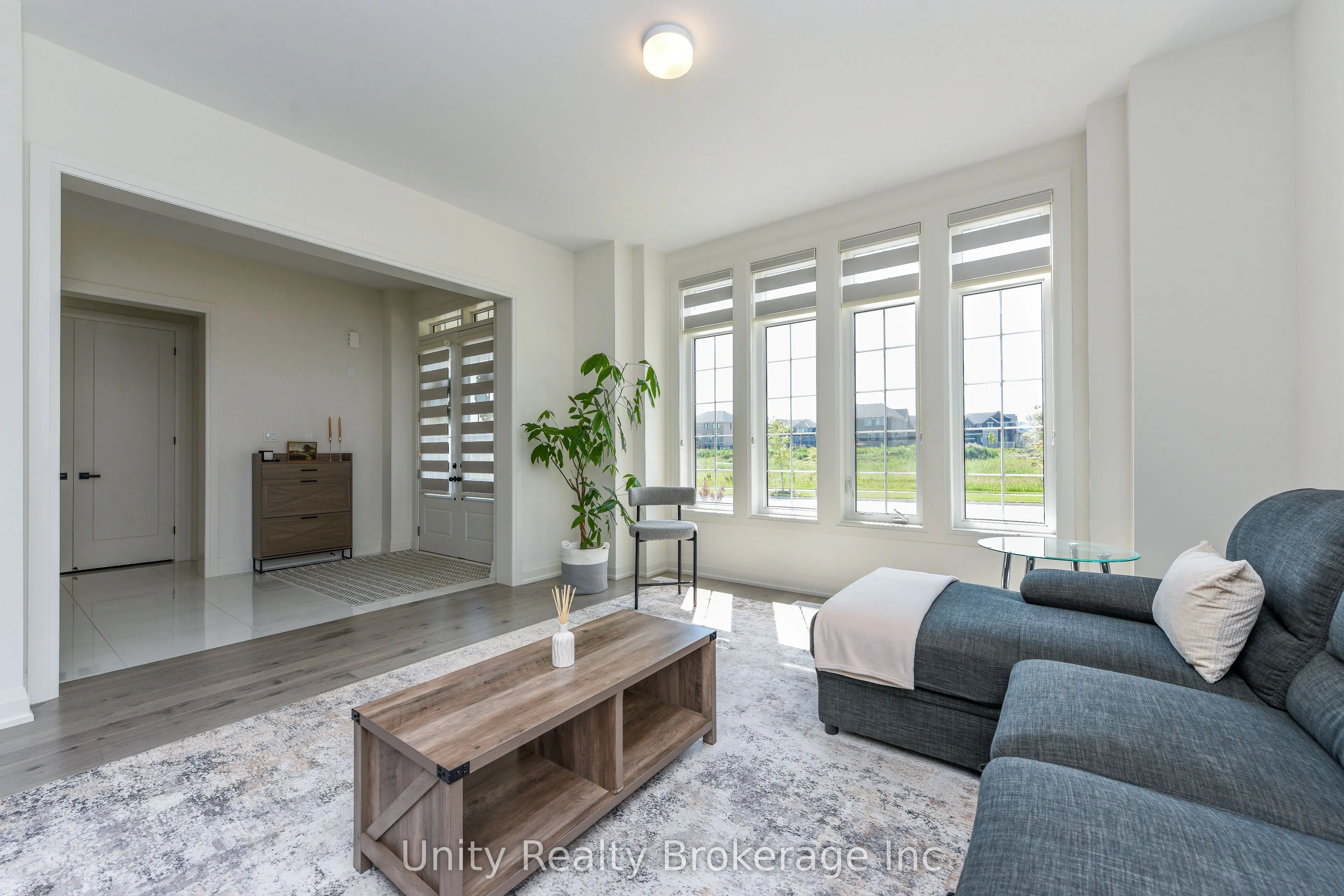 30 Magnolia Avenue N