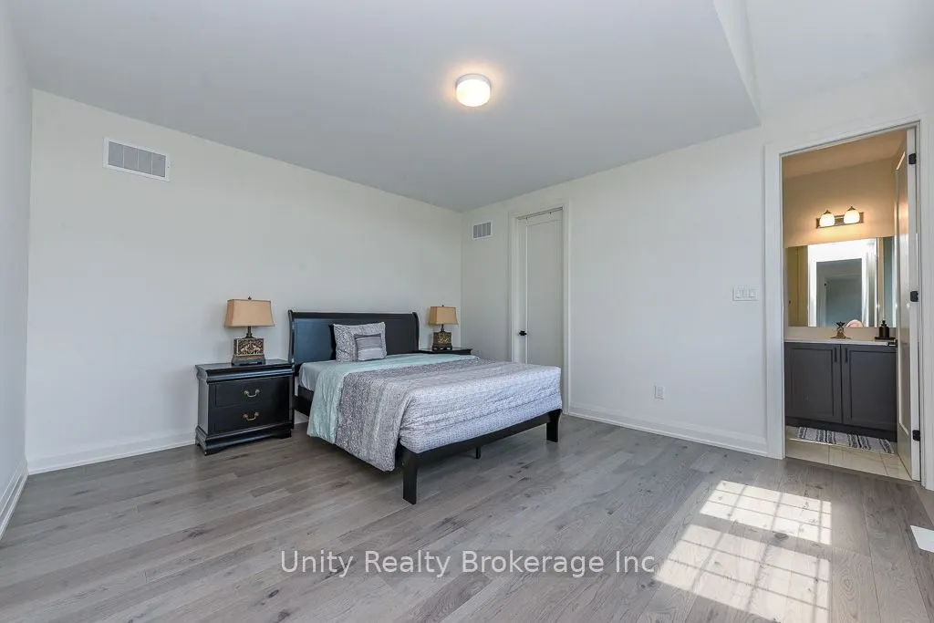 30 Magnolia Avenue N