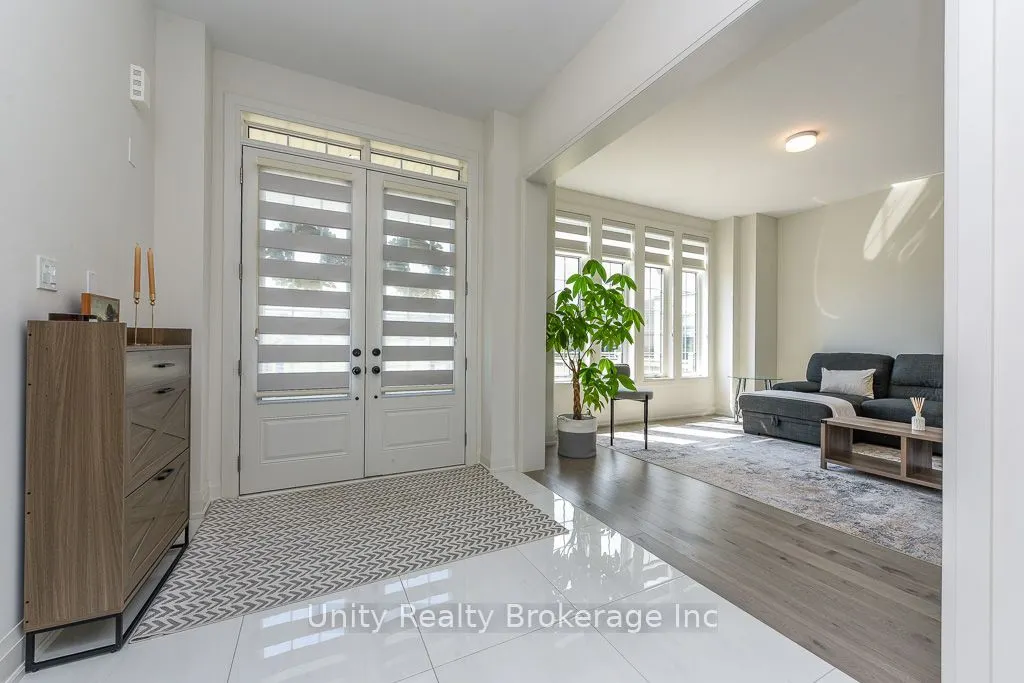 30 Magnolia Avenue N