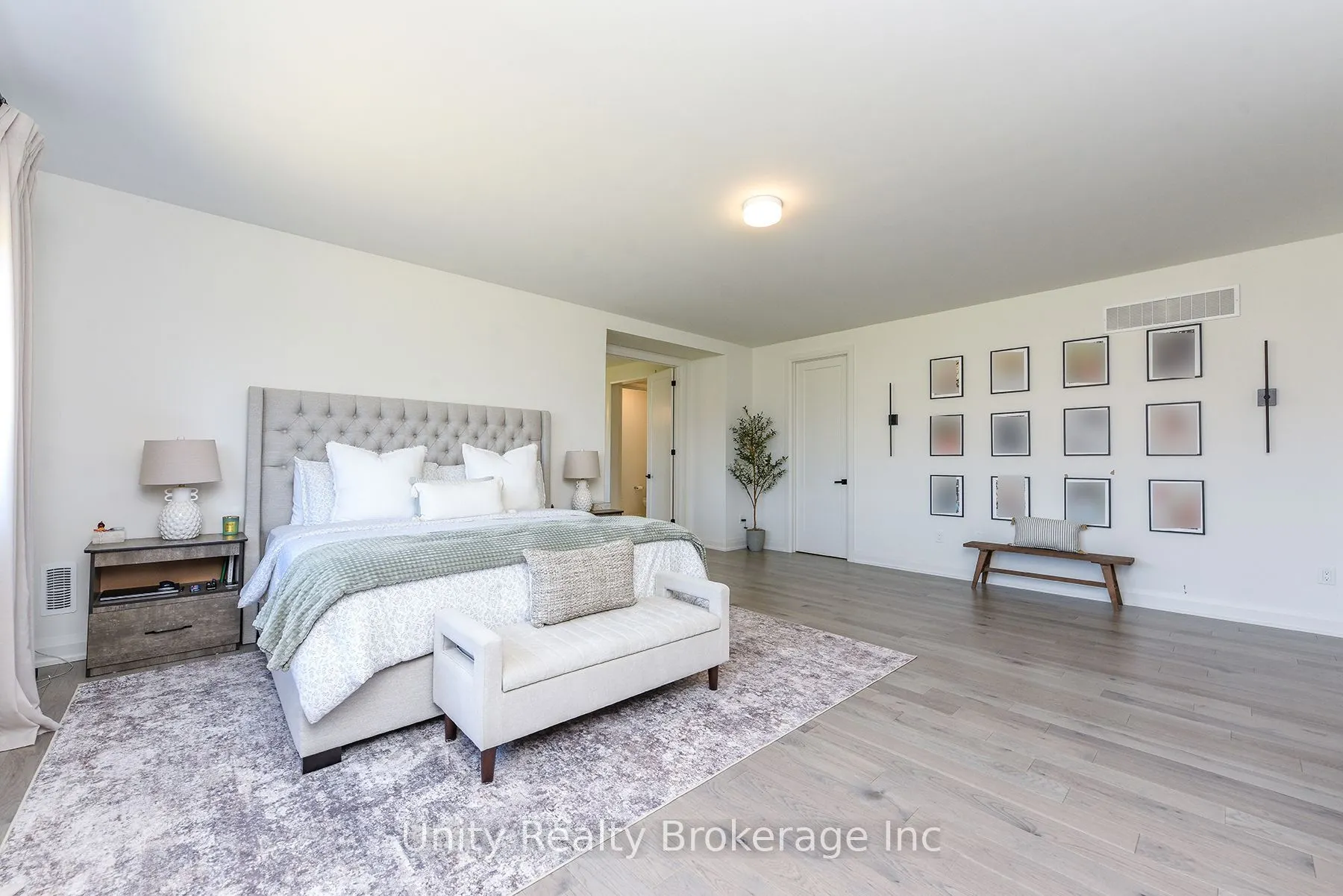 30 Magnolia Avenue N