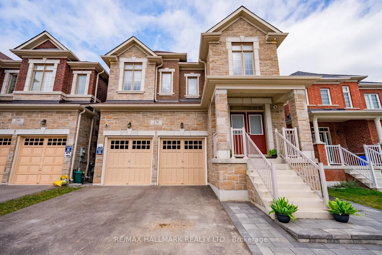 170 Fallharvest Way