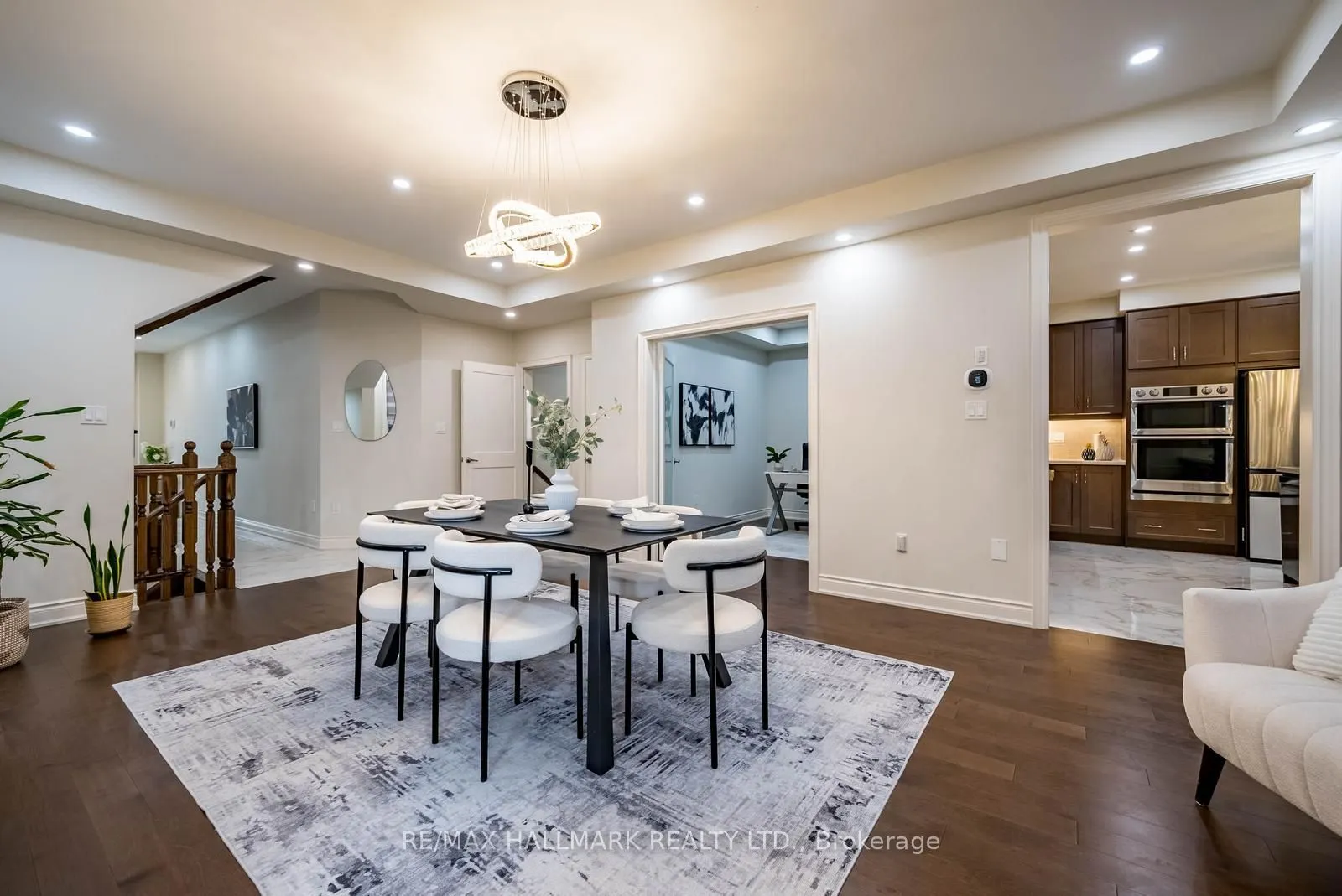 170 Fallharvest Way