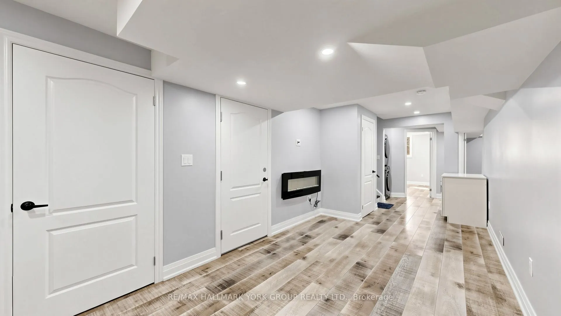 186 Wainscot Avenue #BSMT