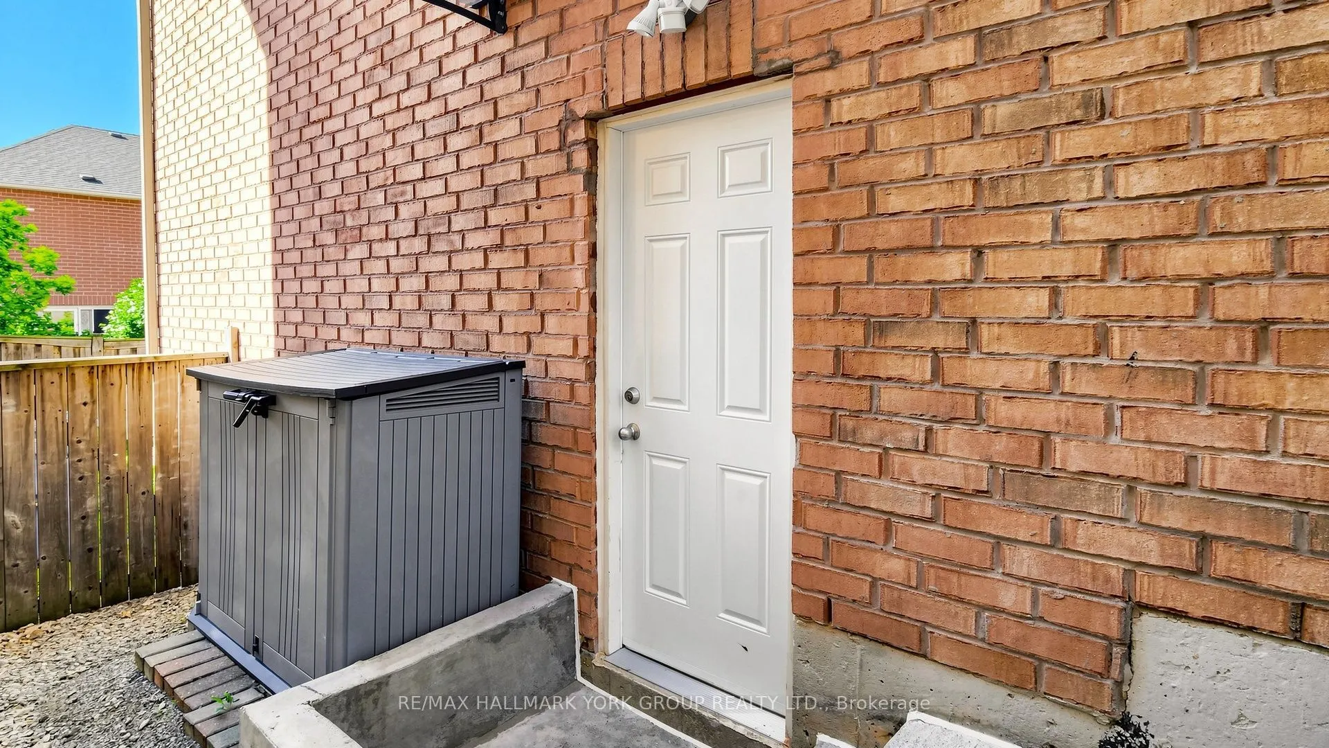 186 Wainscot Avenue #BSMT