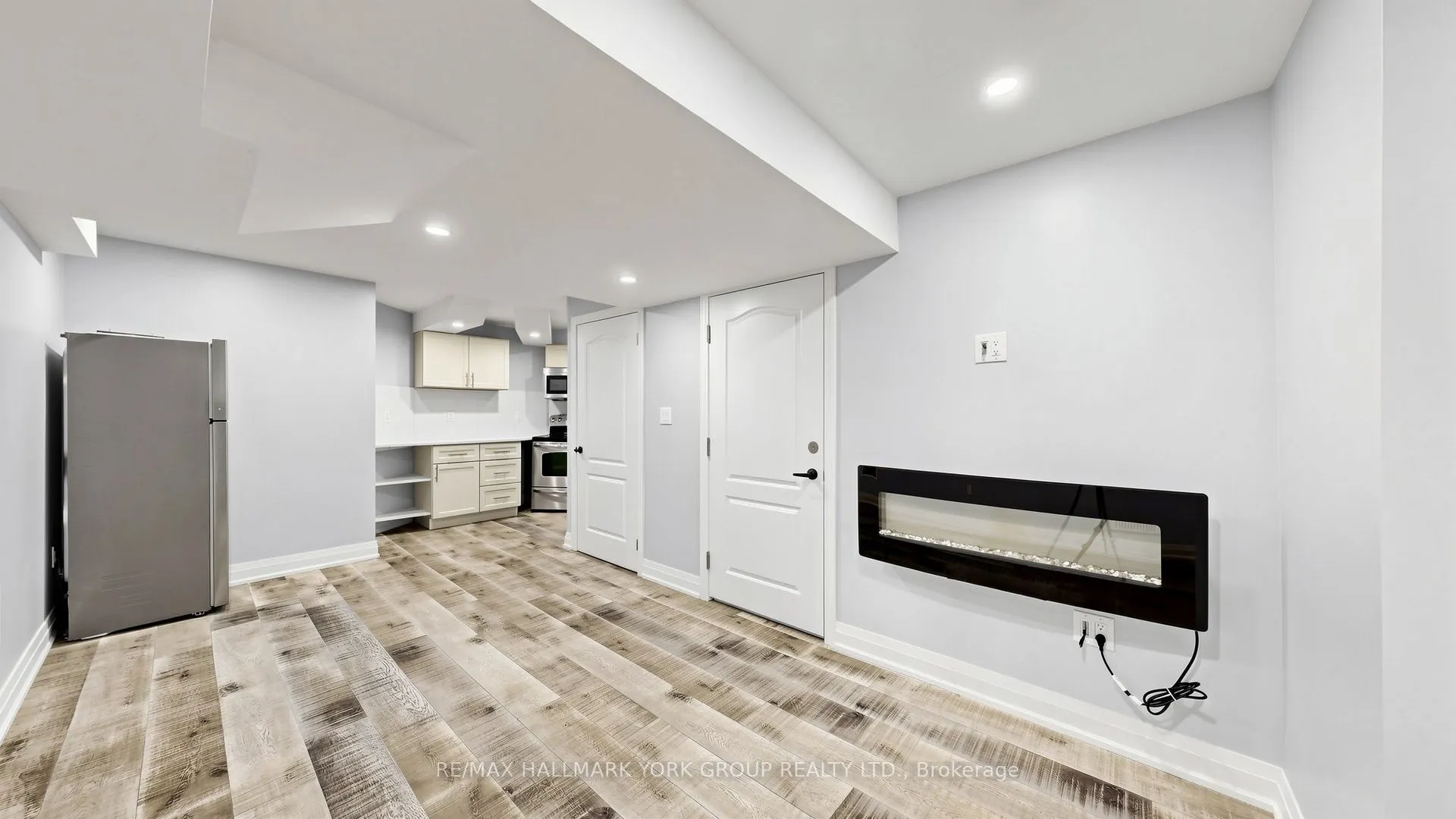 186 Wainscot Avenue #BSMT