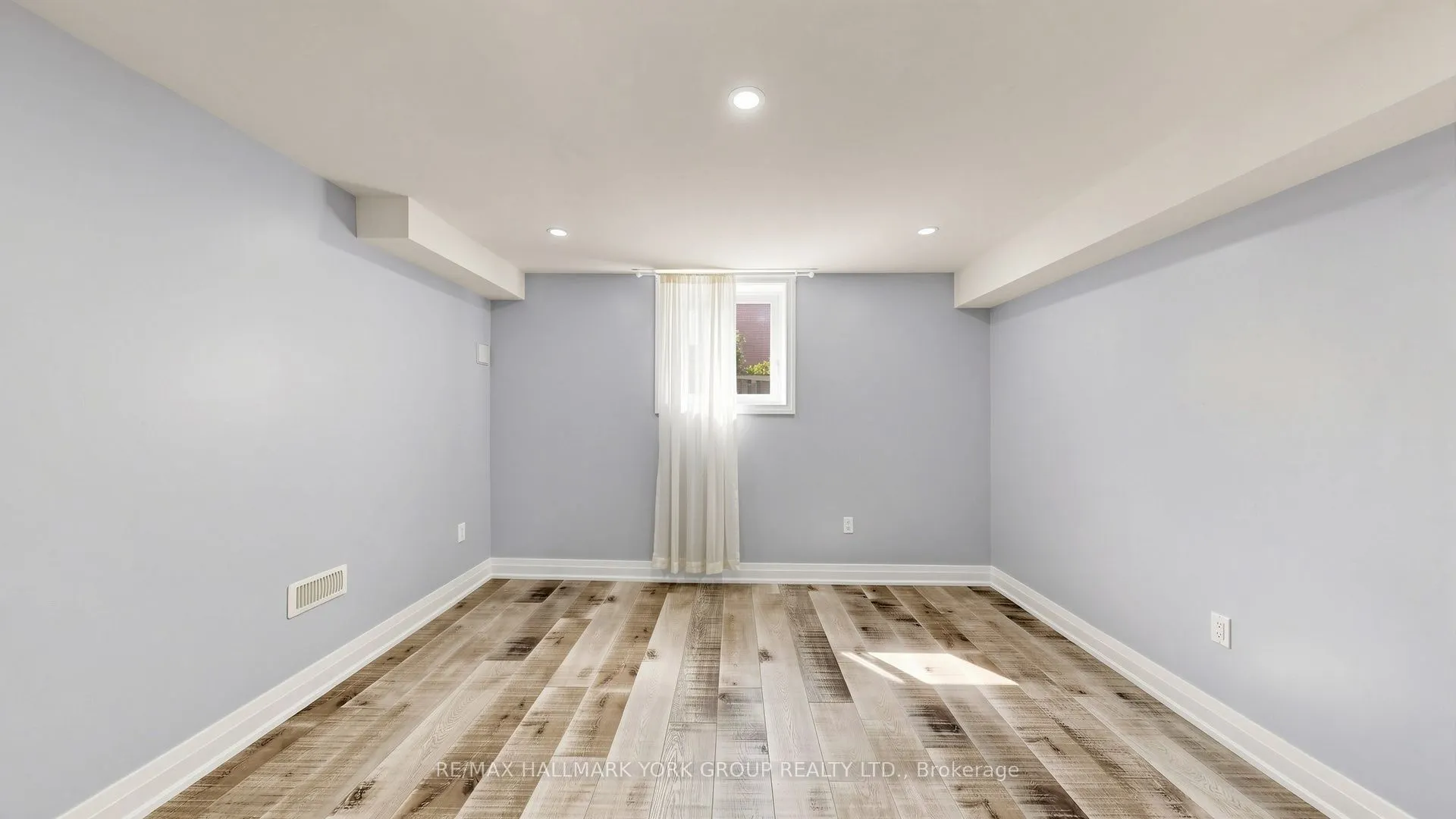 186 Wainscot Avenue #BSMT