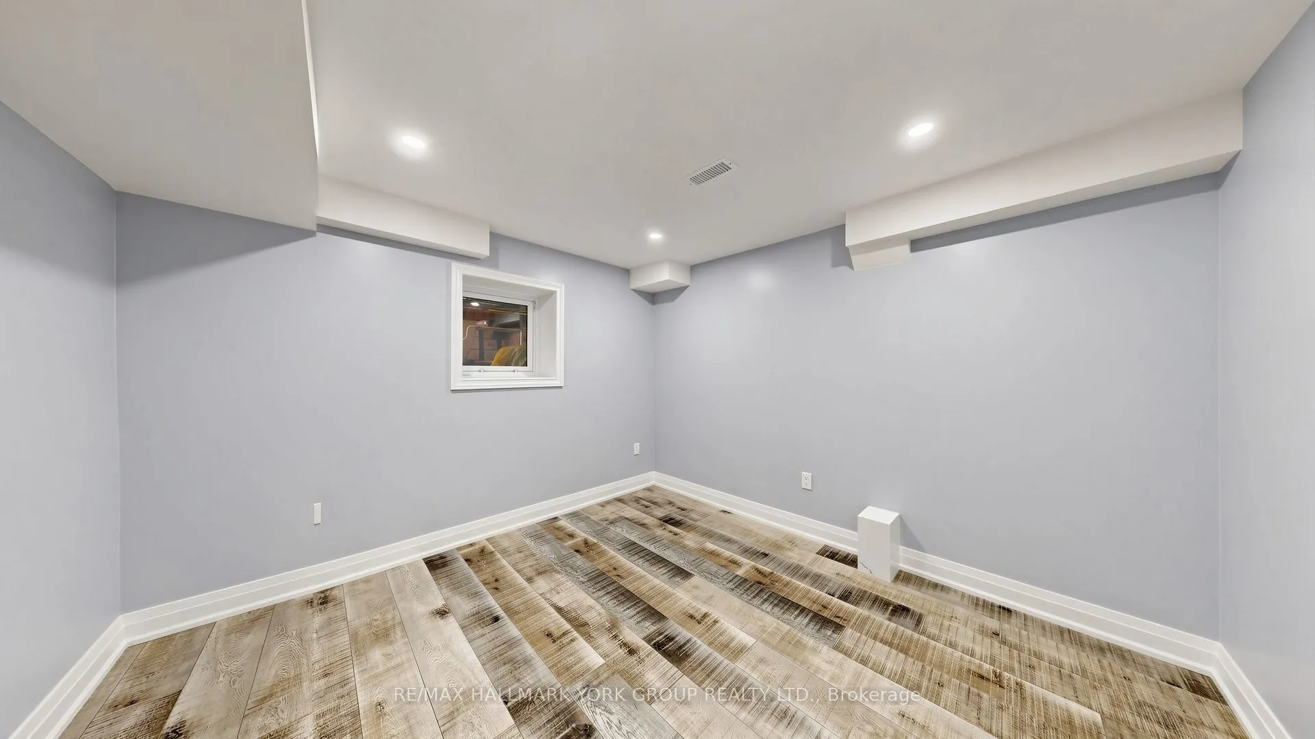 186 Wainscot Avenue #BSMT