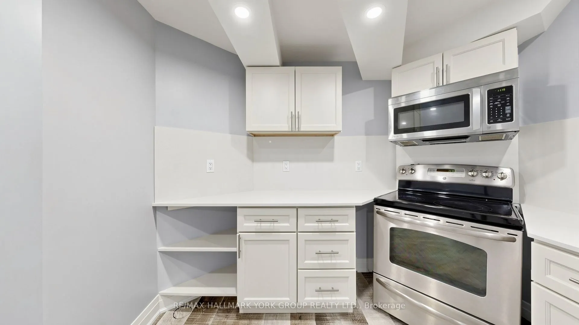 186 Wainscot Avenue #BSMT