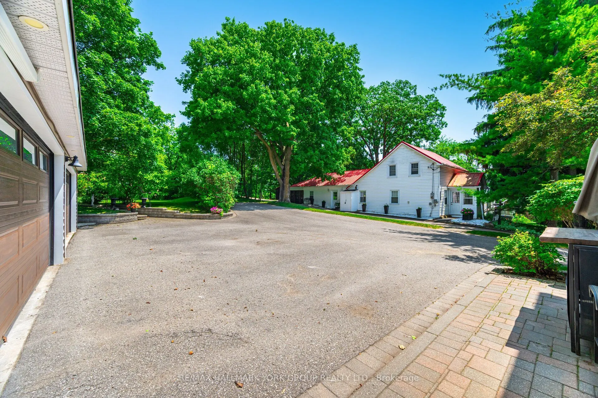 390 Main Street