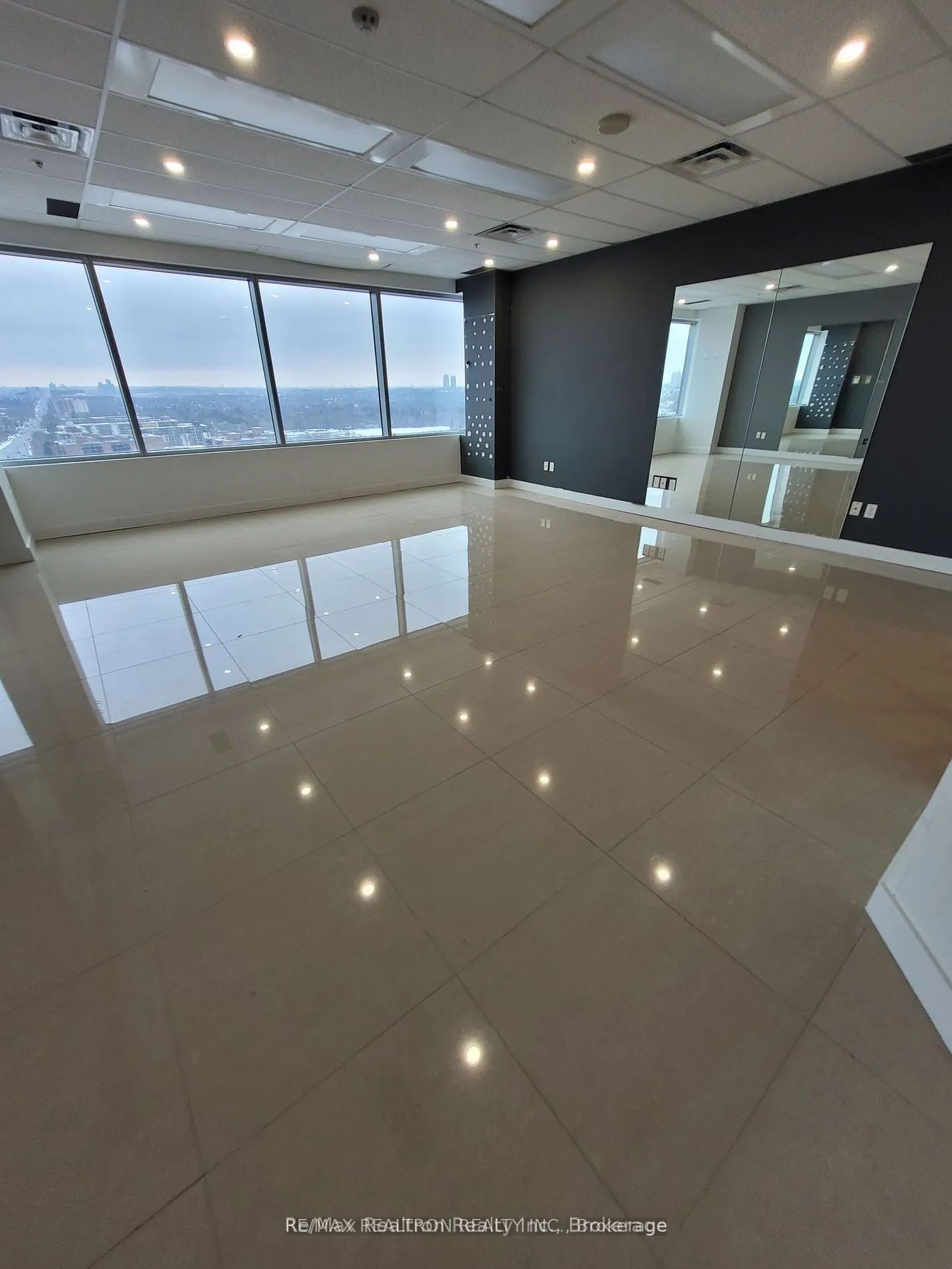 7191 Yonge Street #914