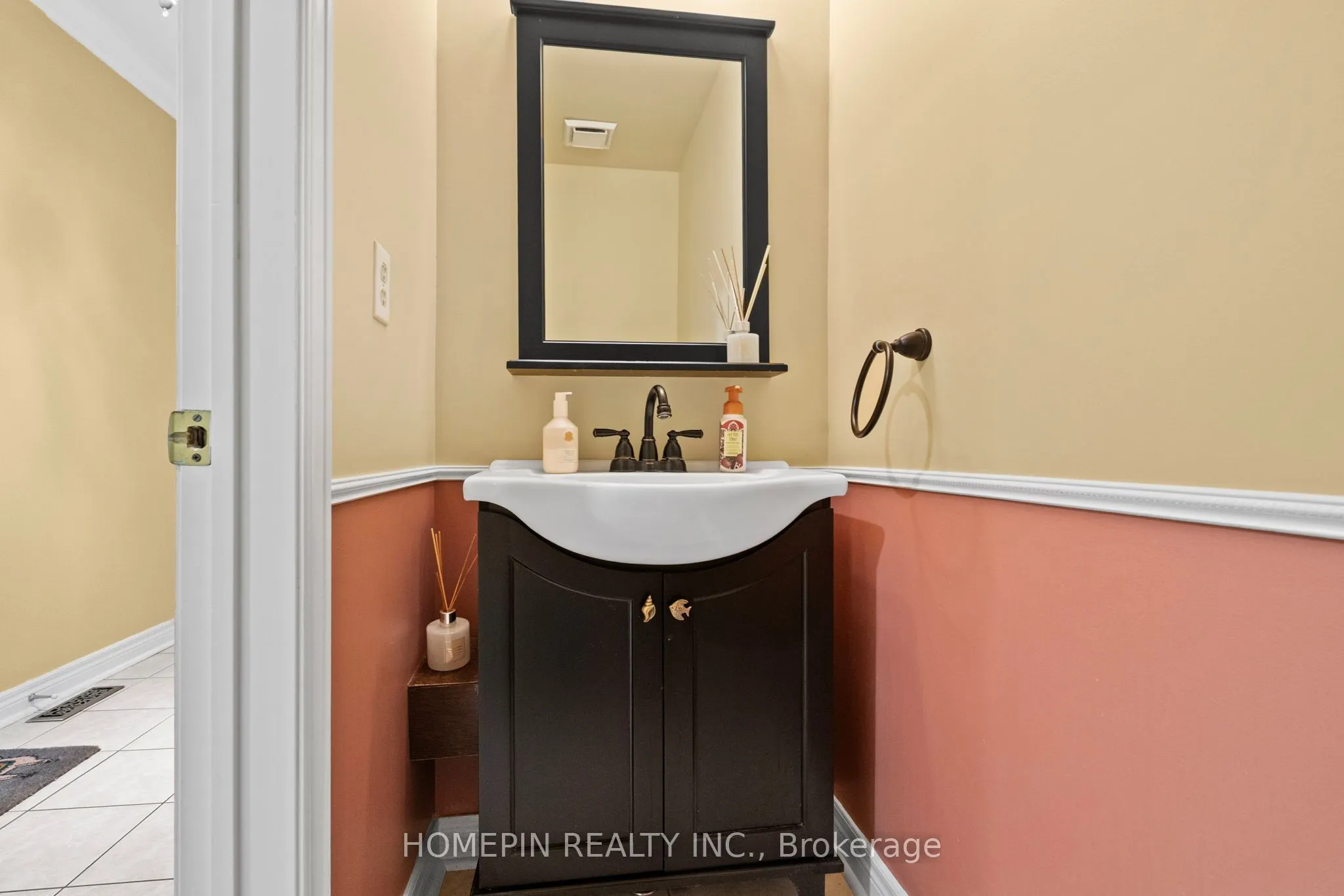84 Confederation Way #36