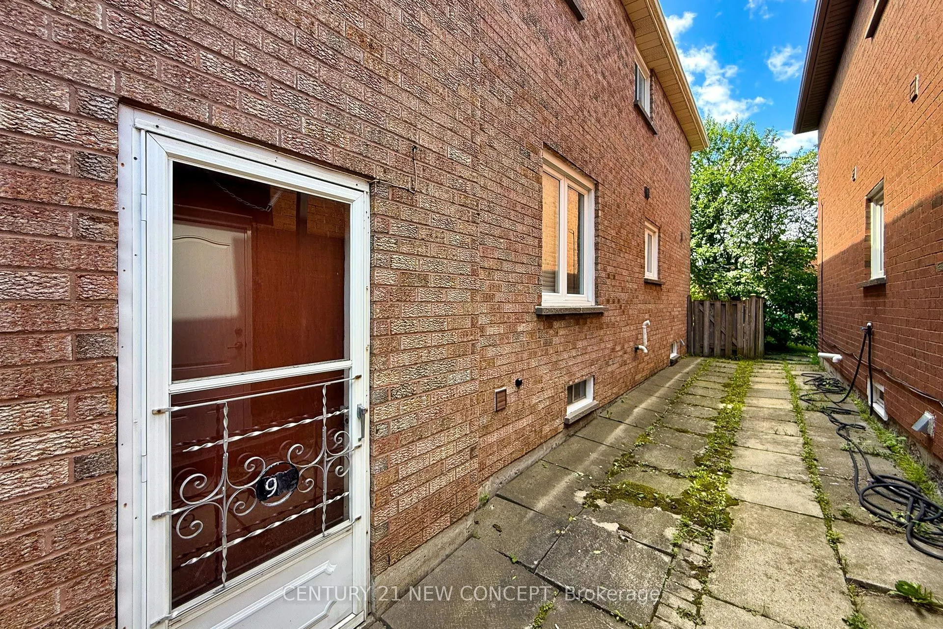 90 Wade Gate