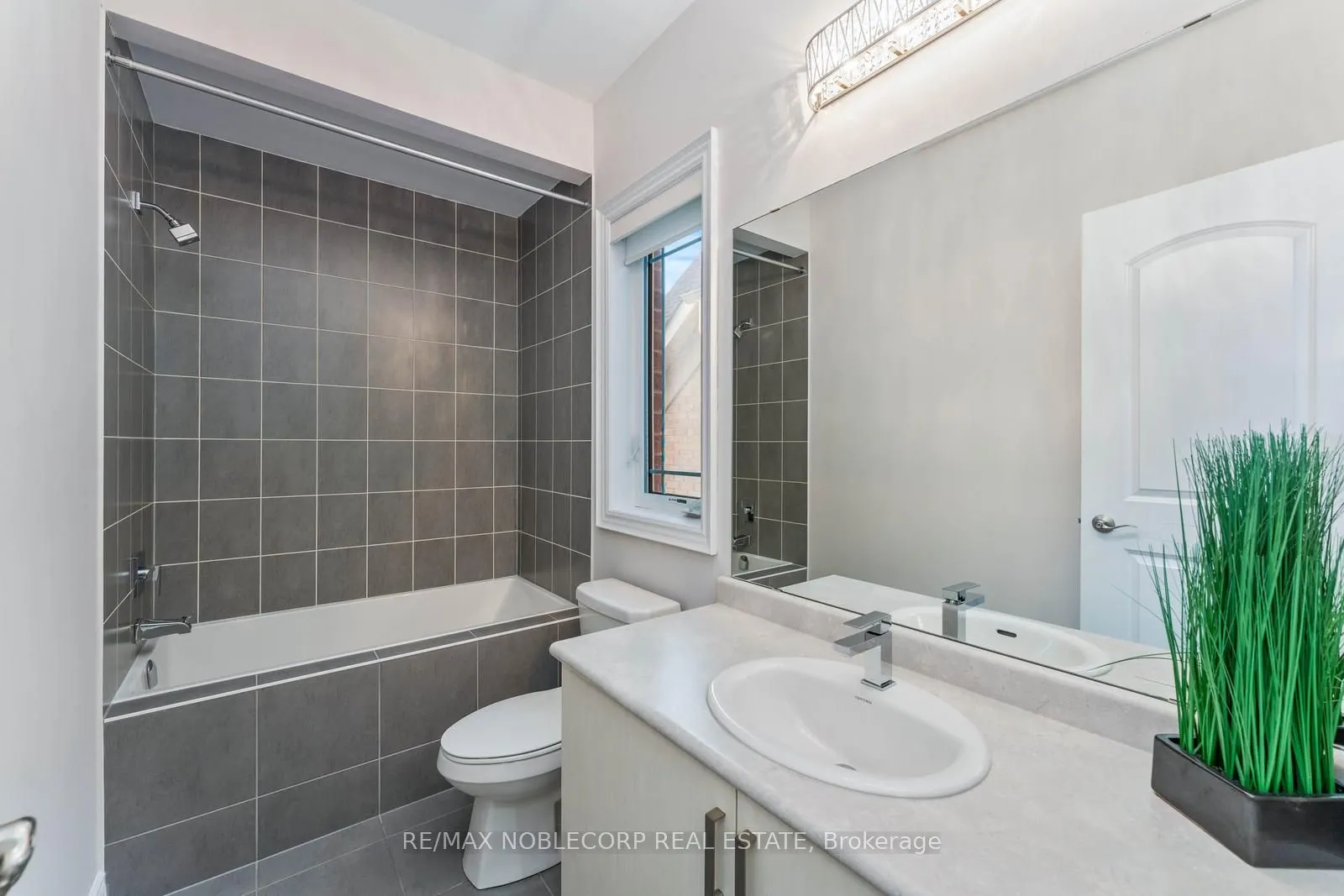 91 Woodgate Pines Drive