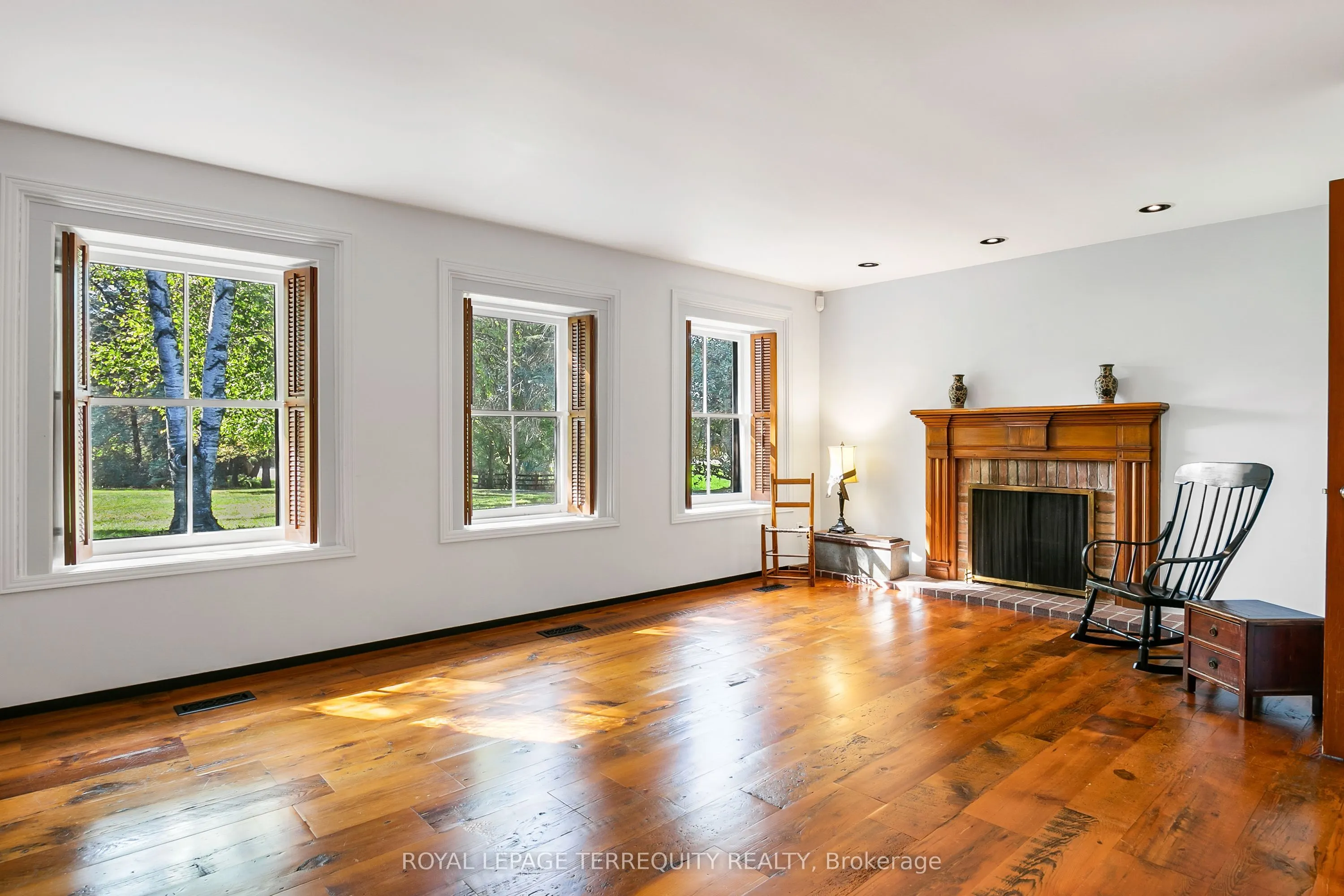 15625 8th Concession Road