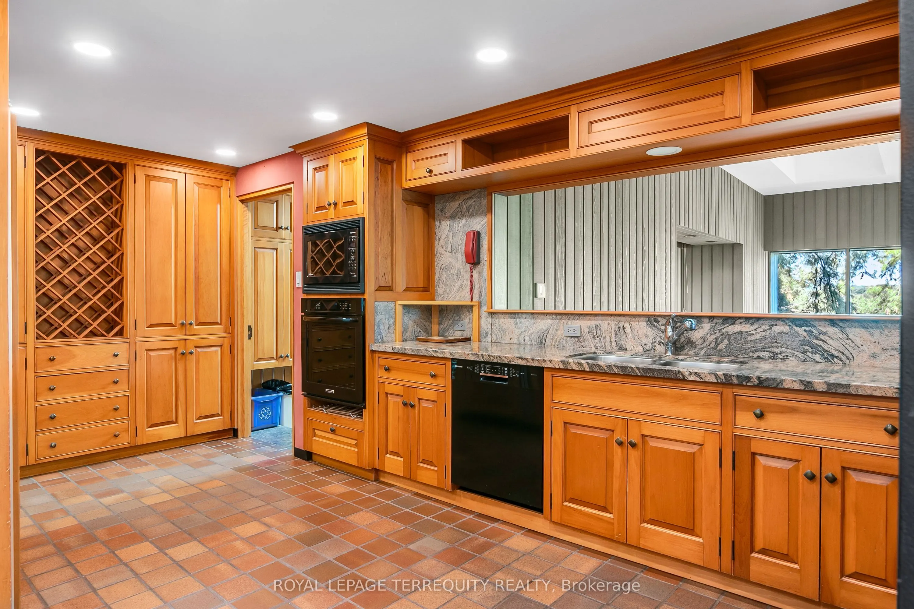 15625 8th Concession Road