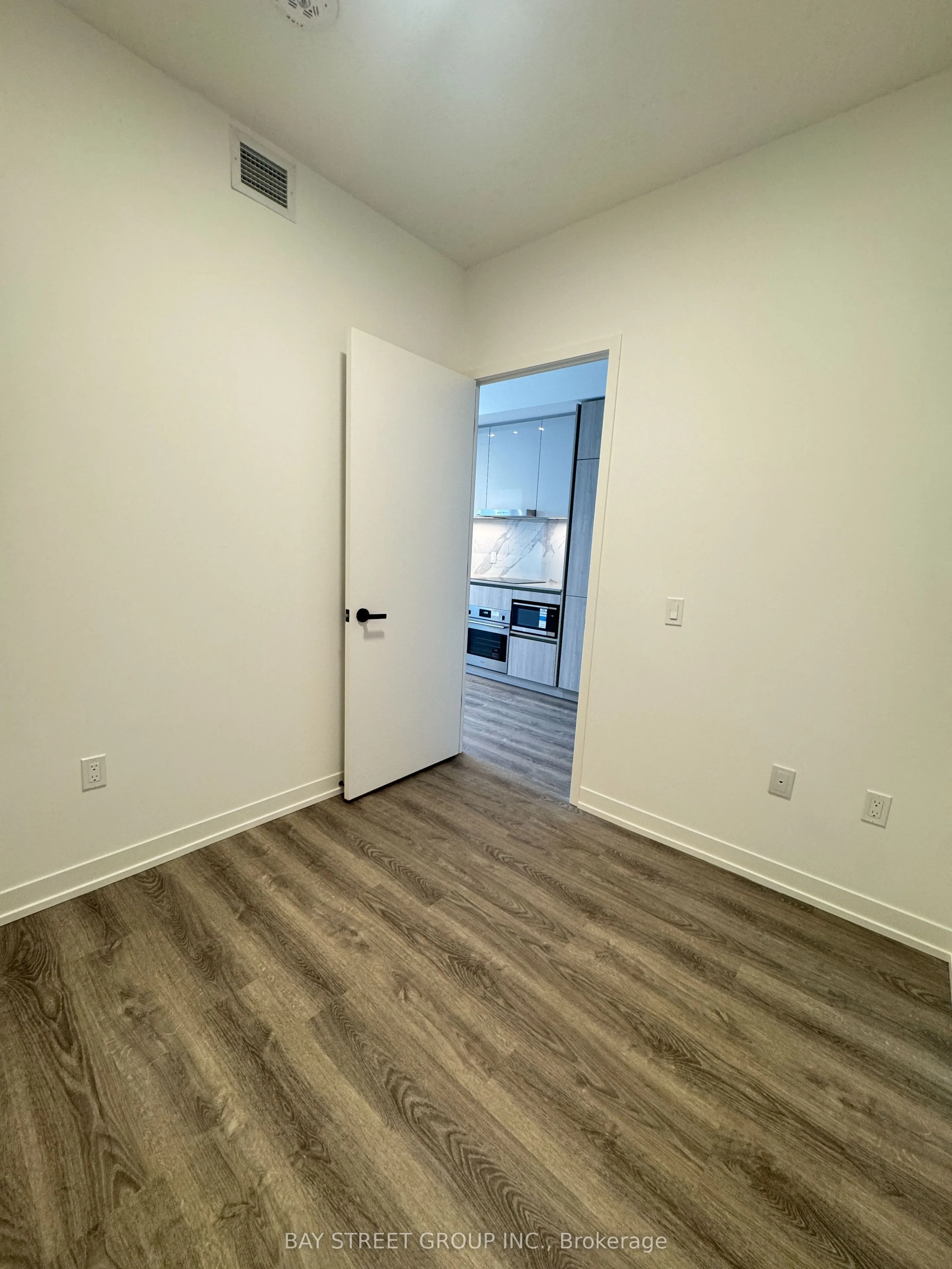 8 Interchange Way #5510