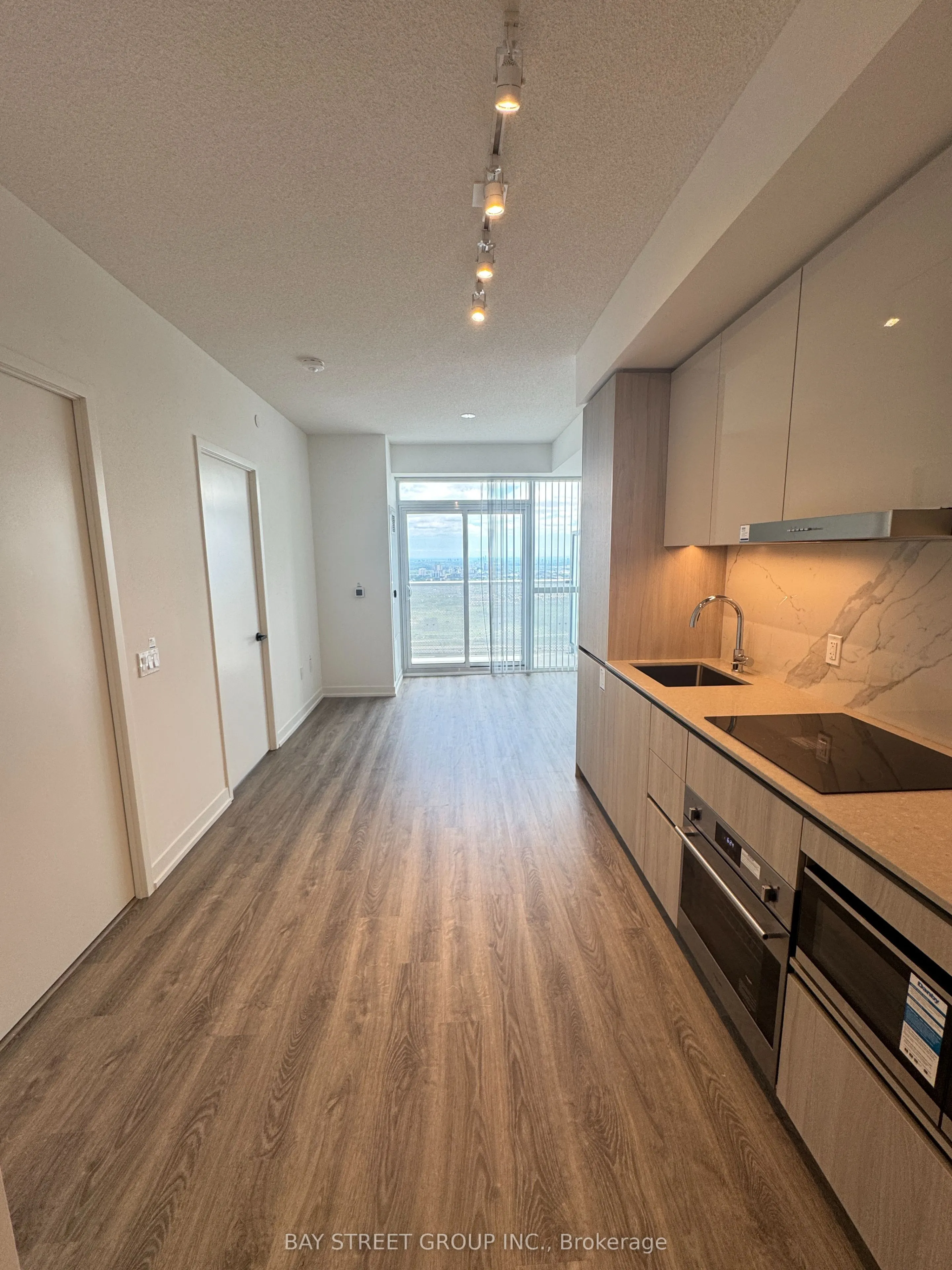 8 Interchange Way #5510