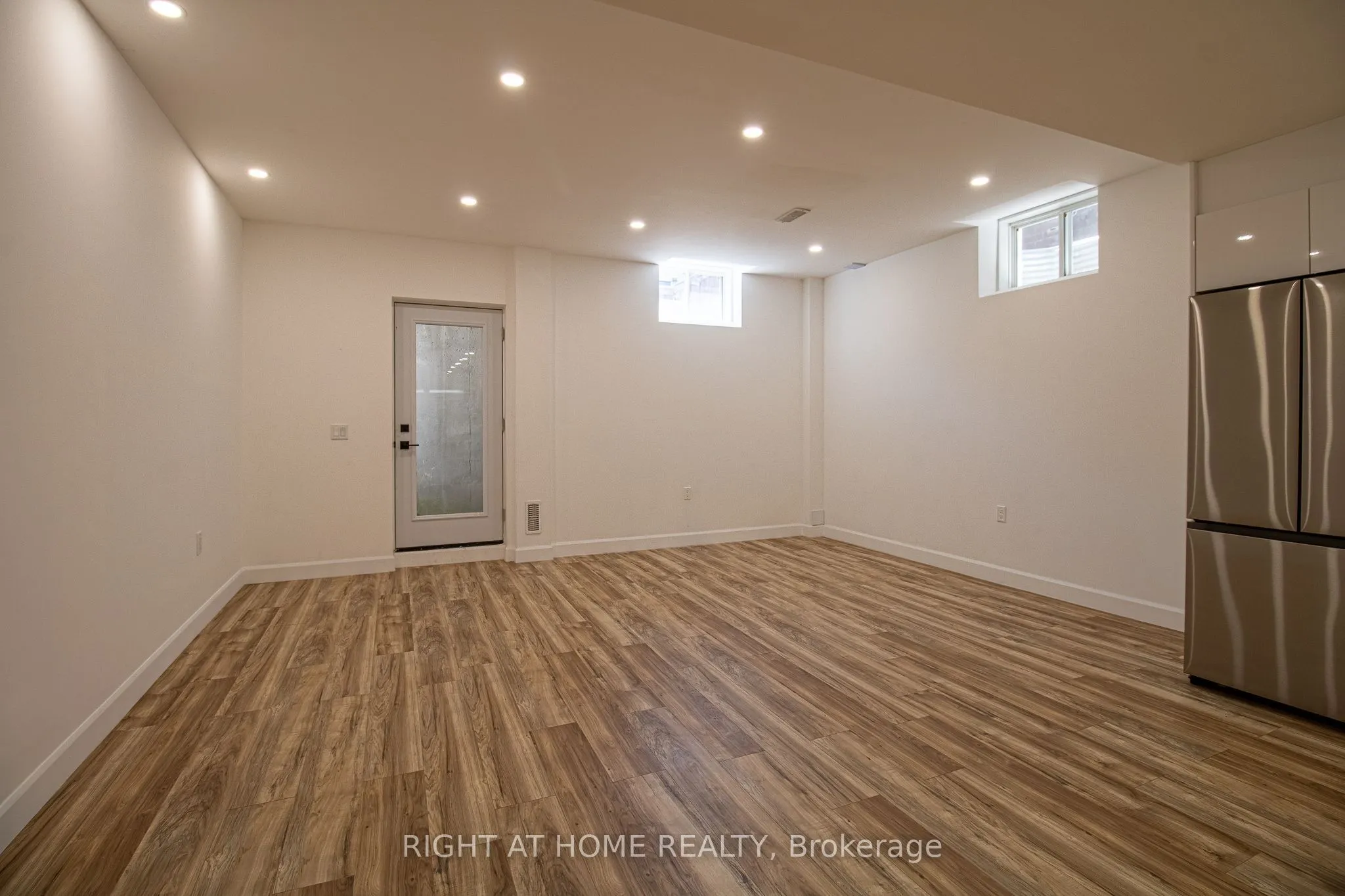 43 Longworth Avenue