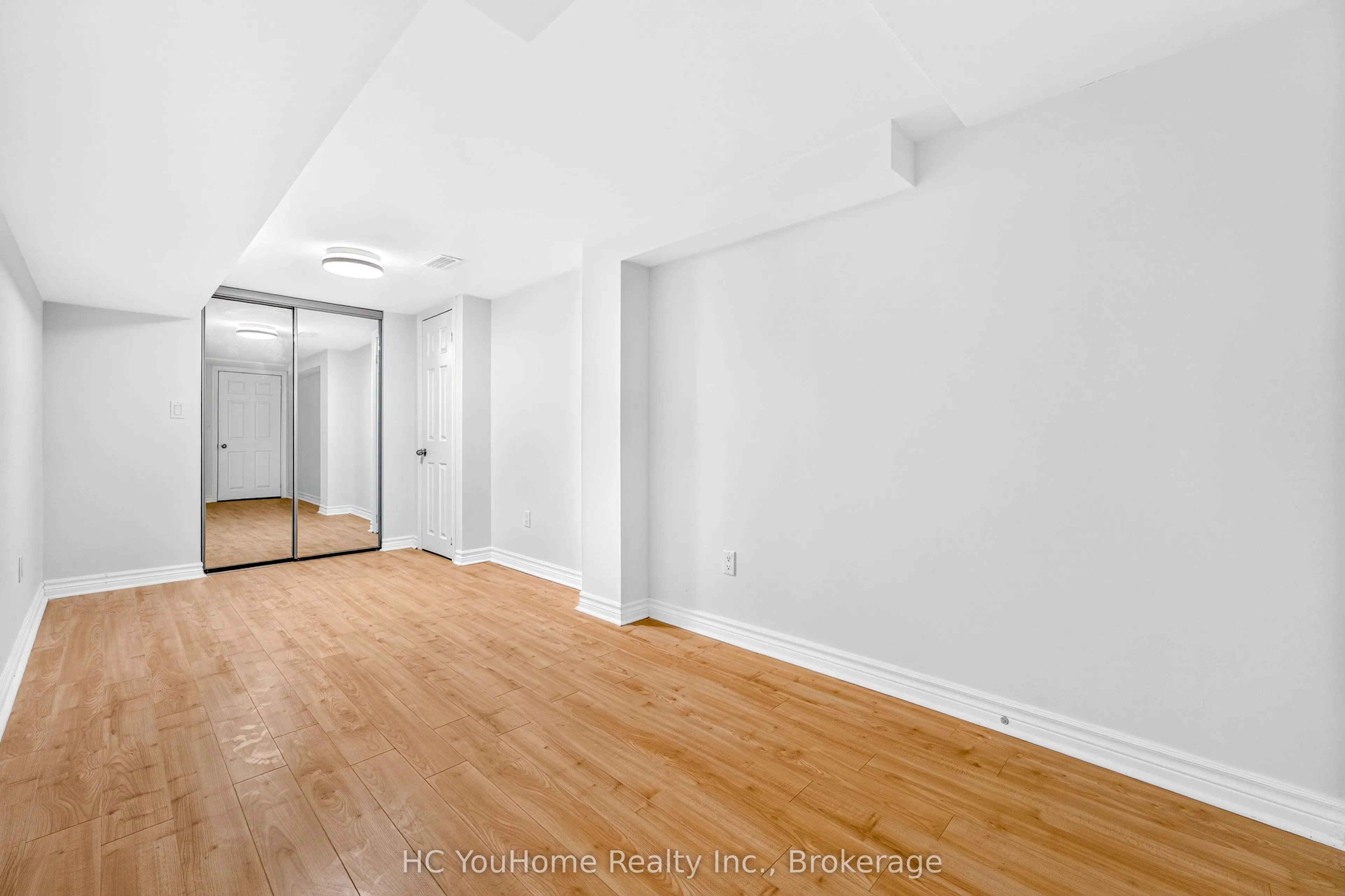 112 Lacewood Drive