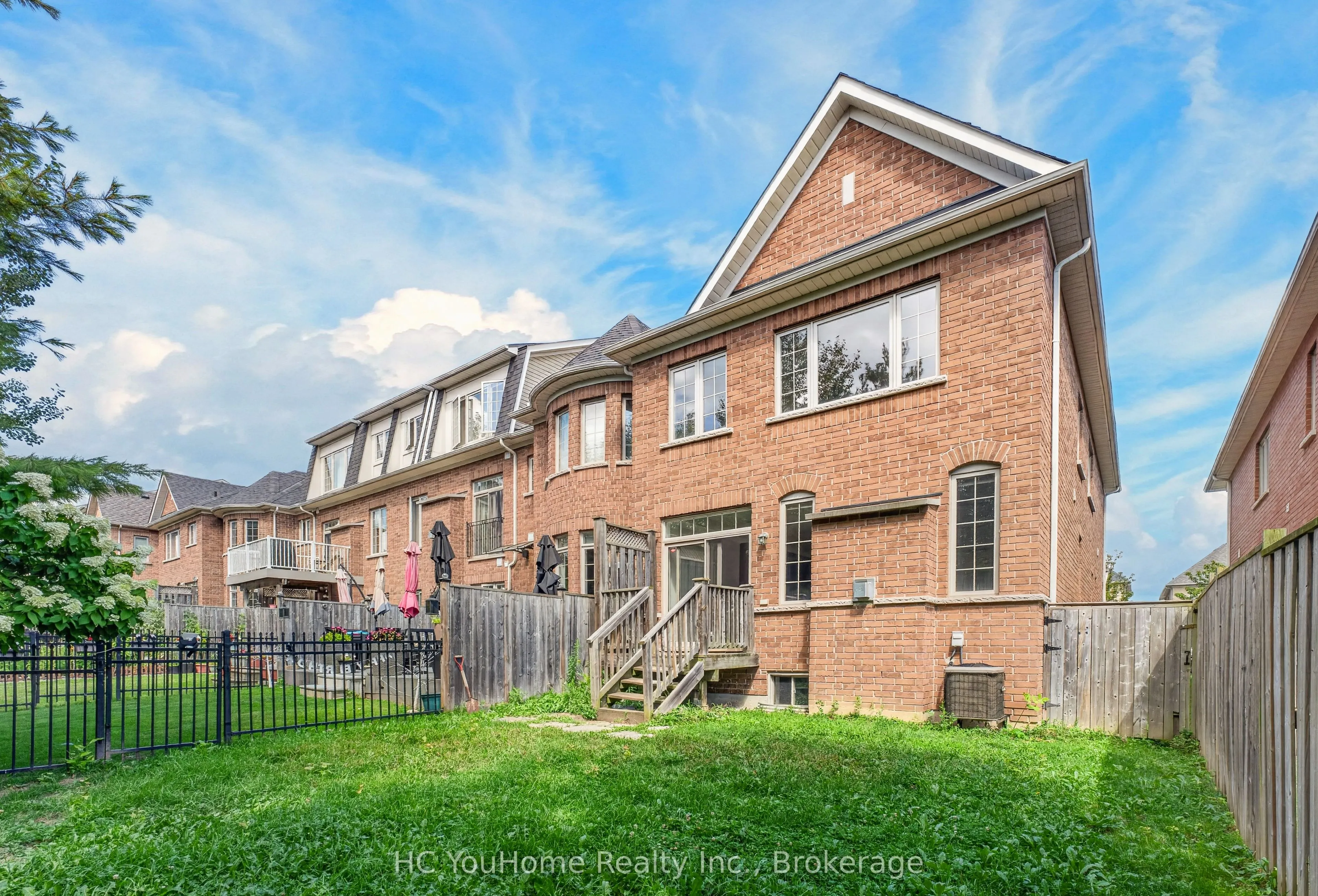 112 Lacewood Drive
