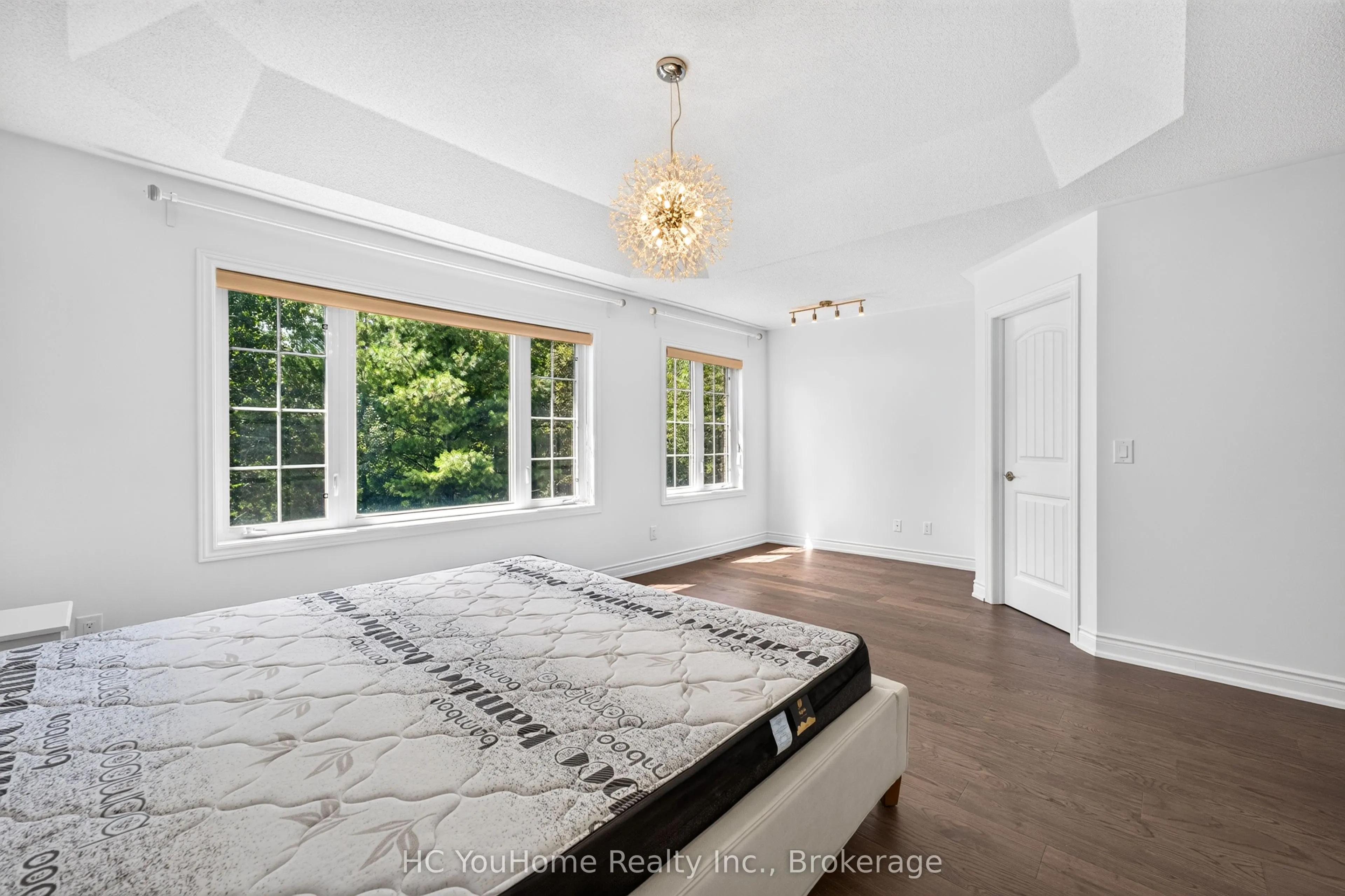 112 Lacewood Drive