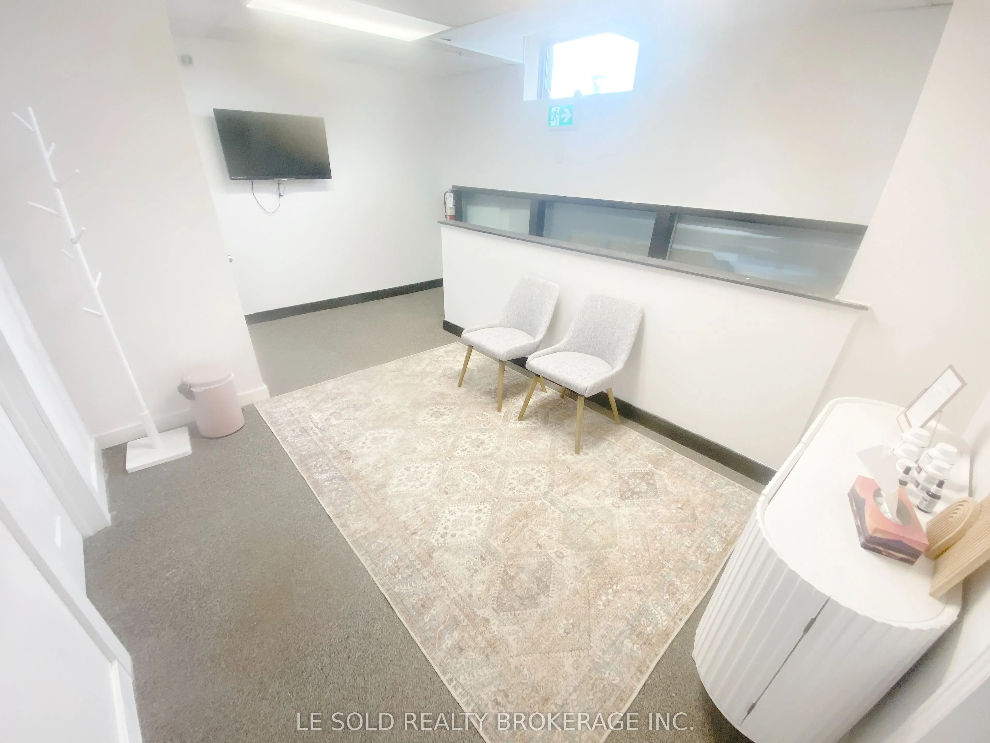 117 Ringwood Drive #4 (2nd Floor C )
