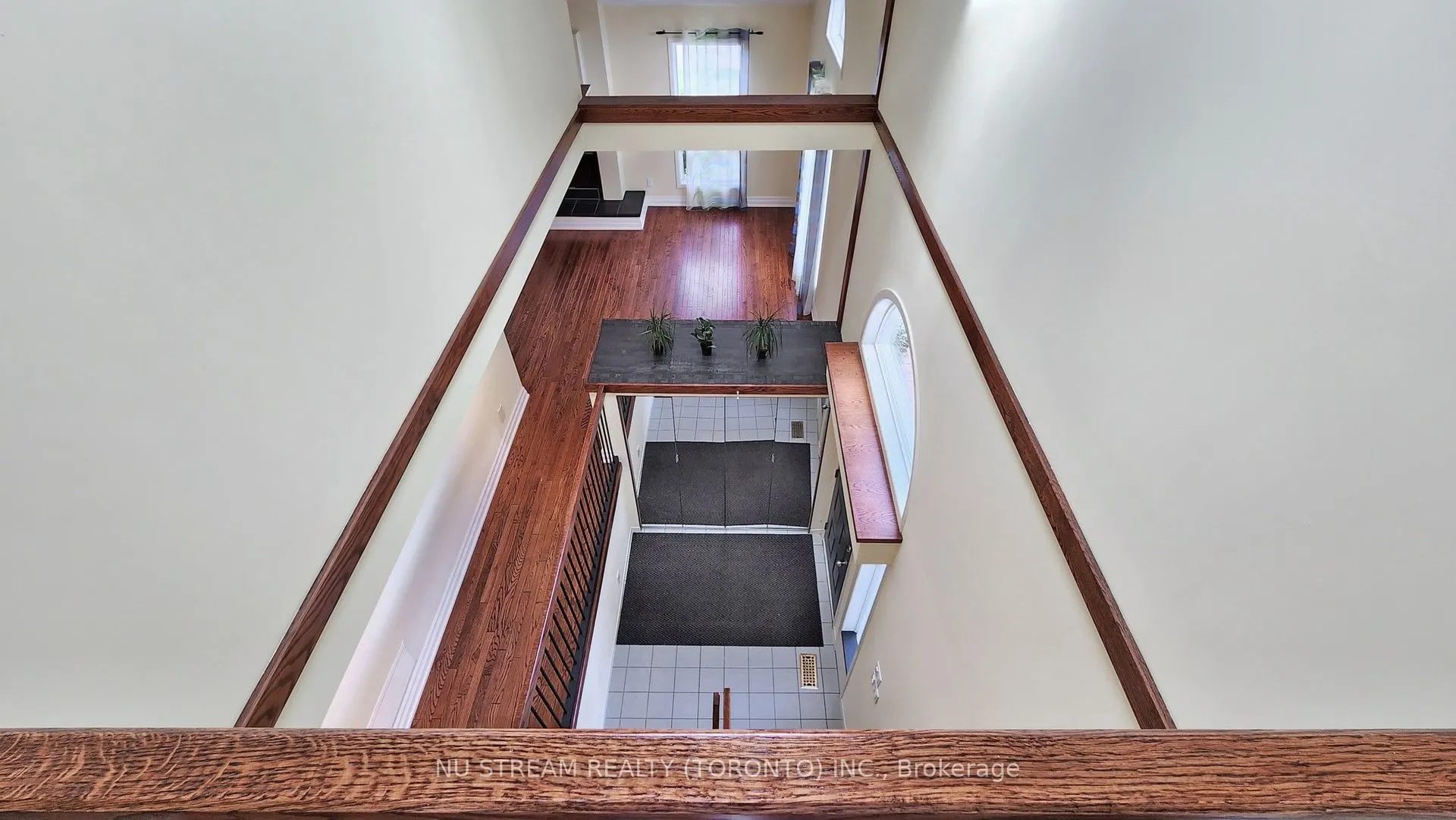 15 Bond Crescent