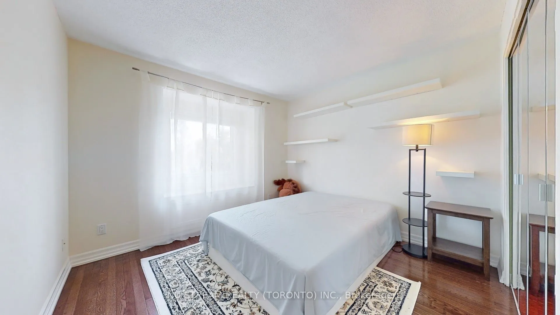 15 Bond Crescent