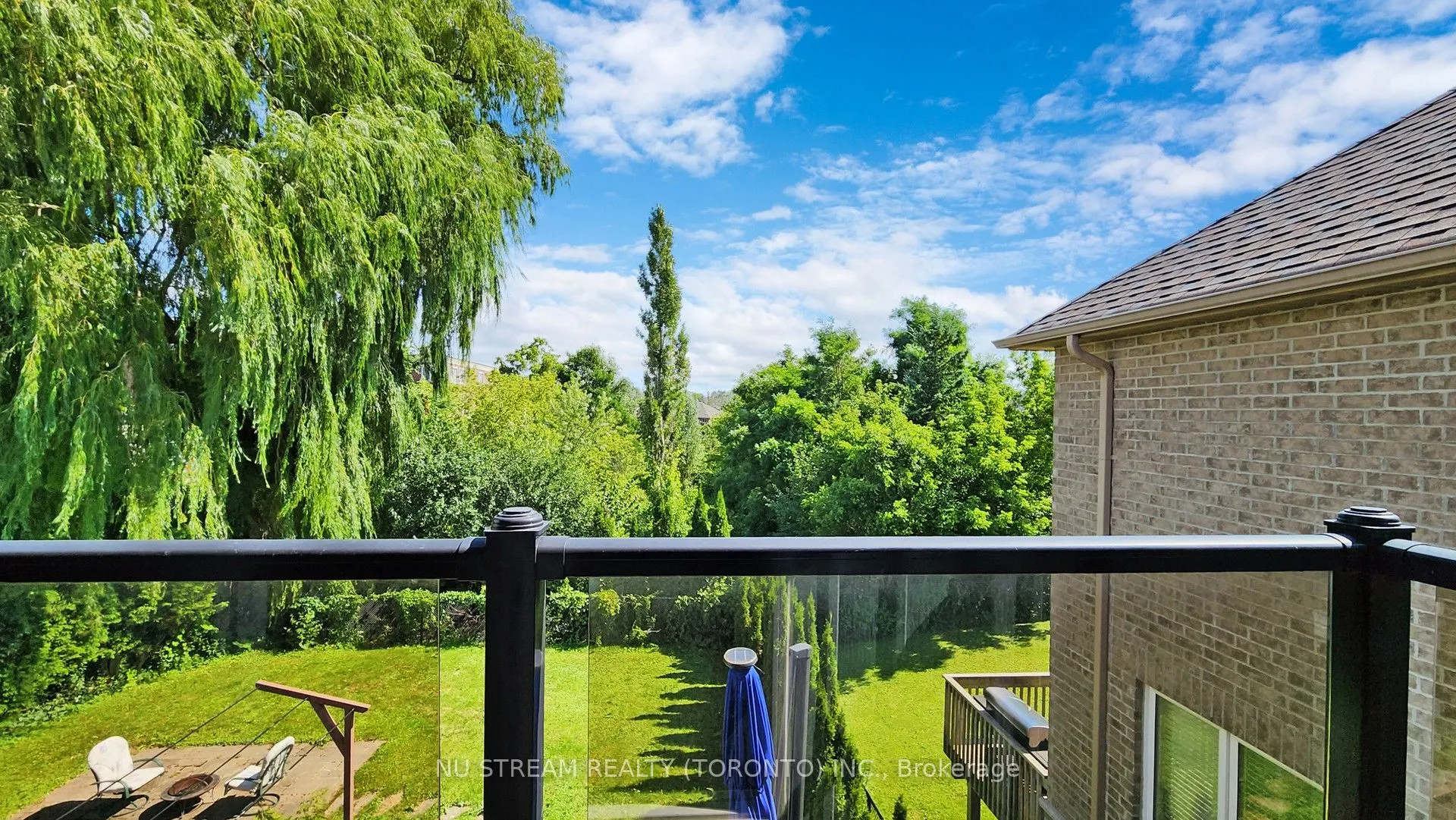15 Bond Crescent