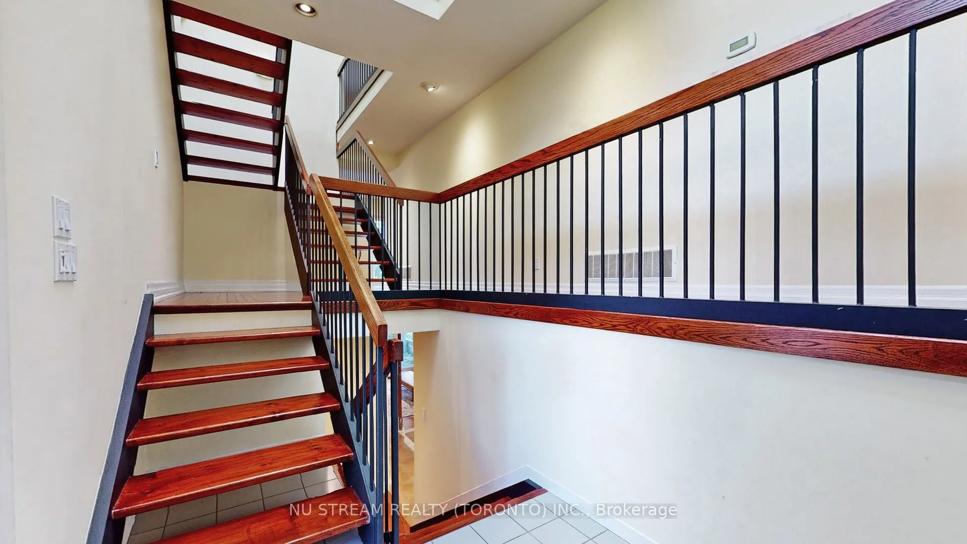 15 Bond Crescent