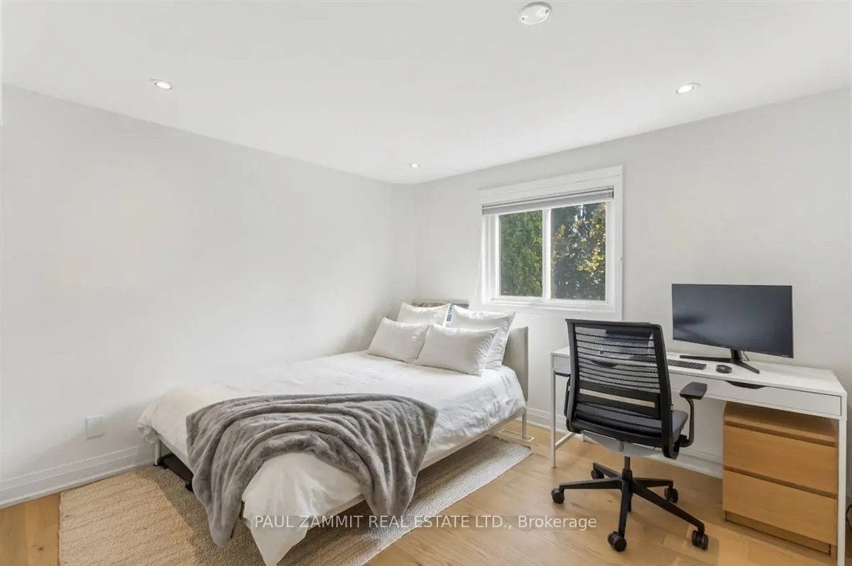 50 Breckonwood Crescent