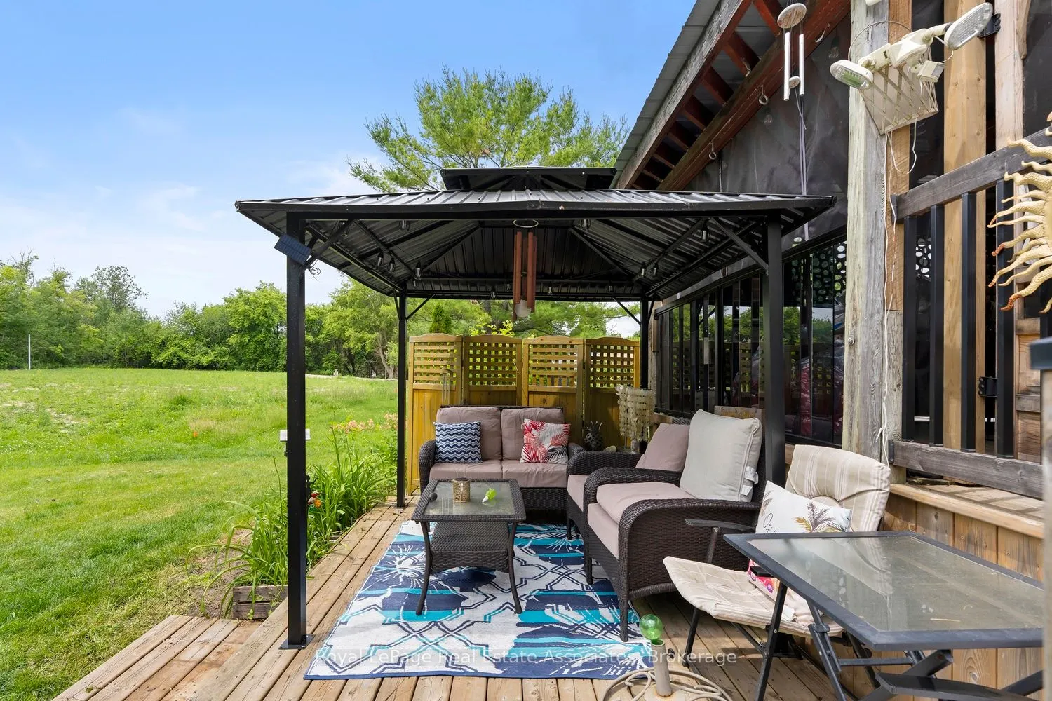 11 Tamarack Court