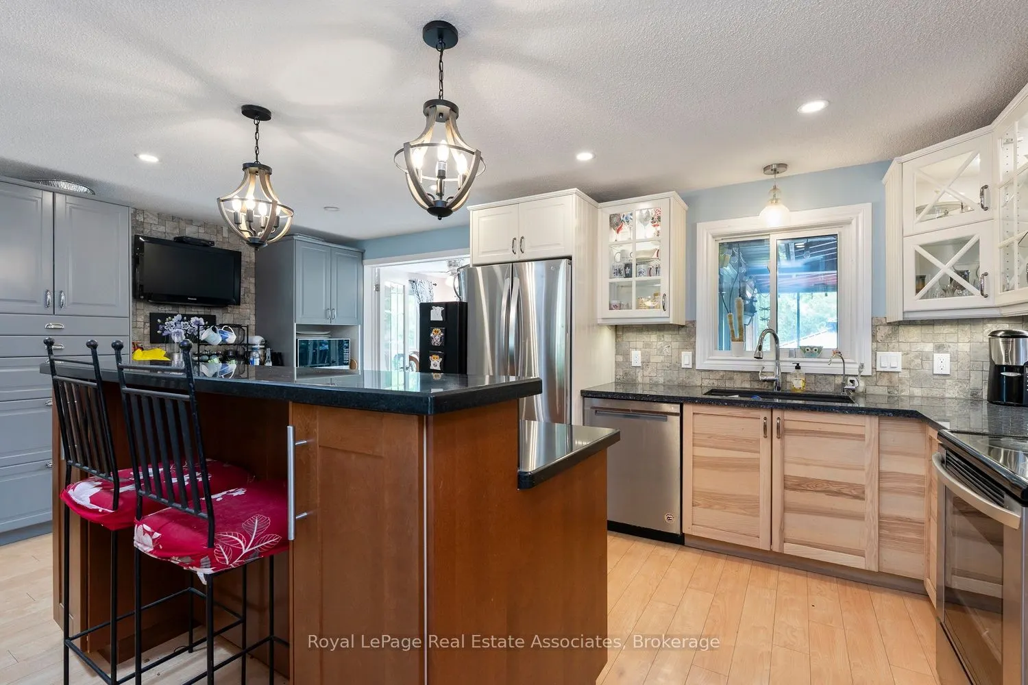 11 Tamarack Court