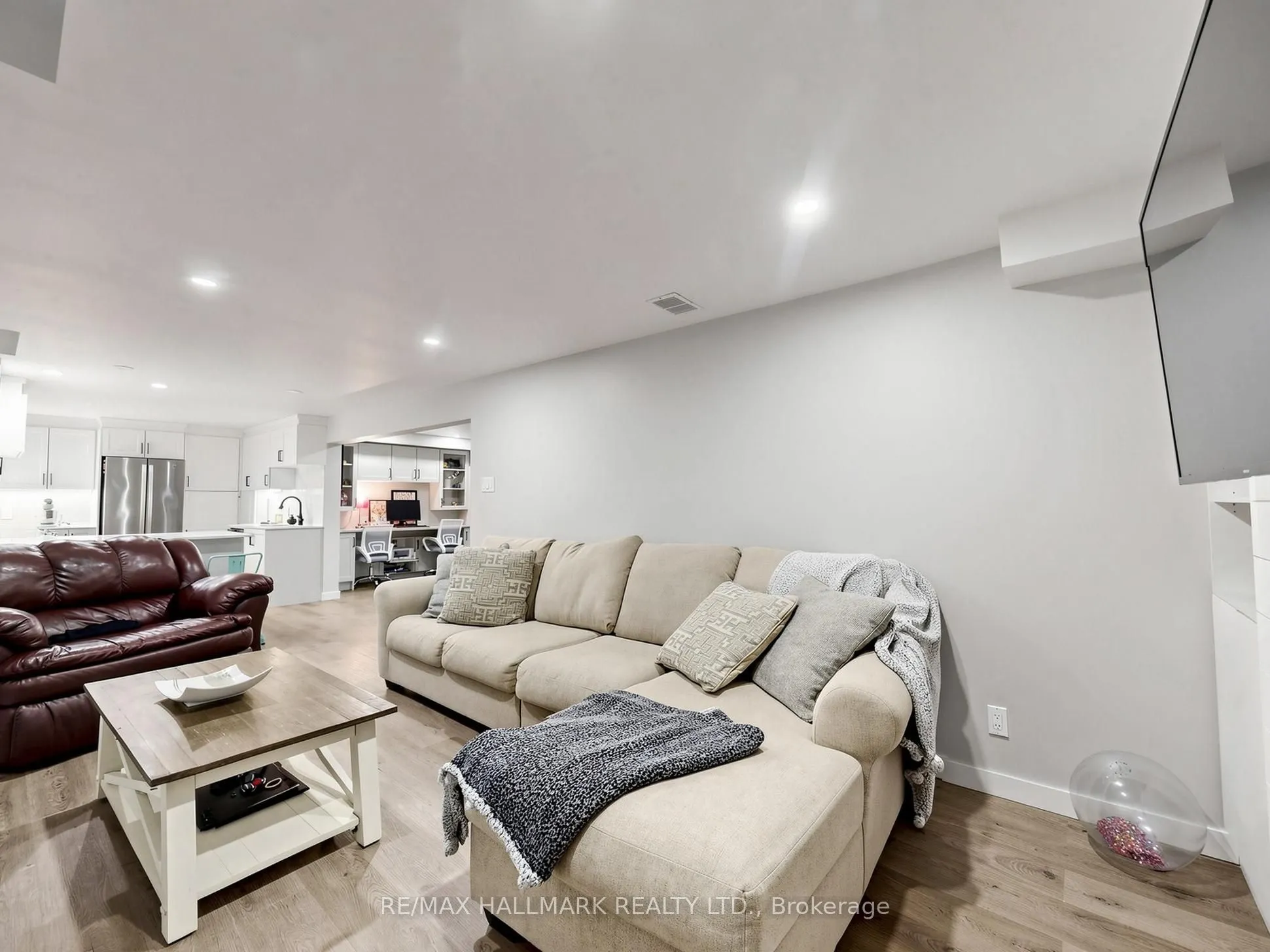 58 Marchwood Crescent