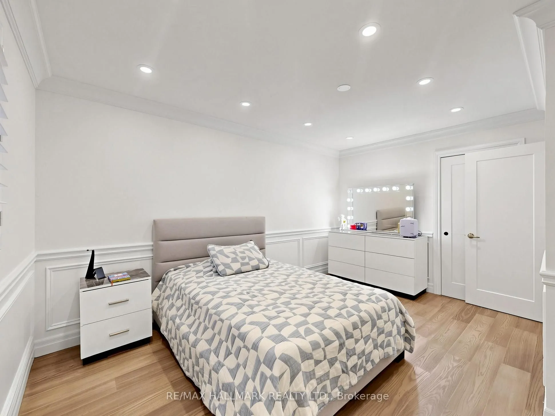 58 Marchwood Crescent