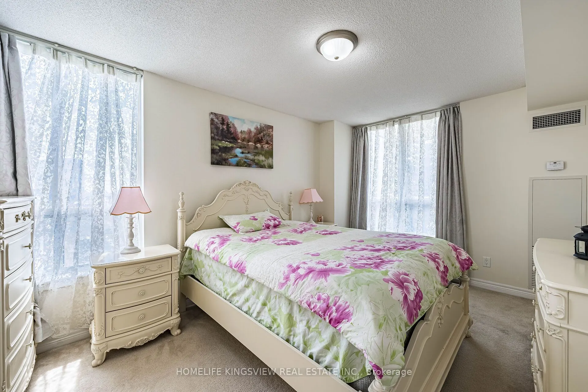 60 Disera Drive #807