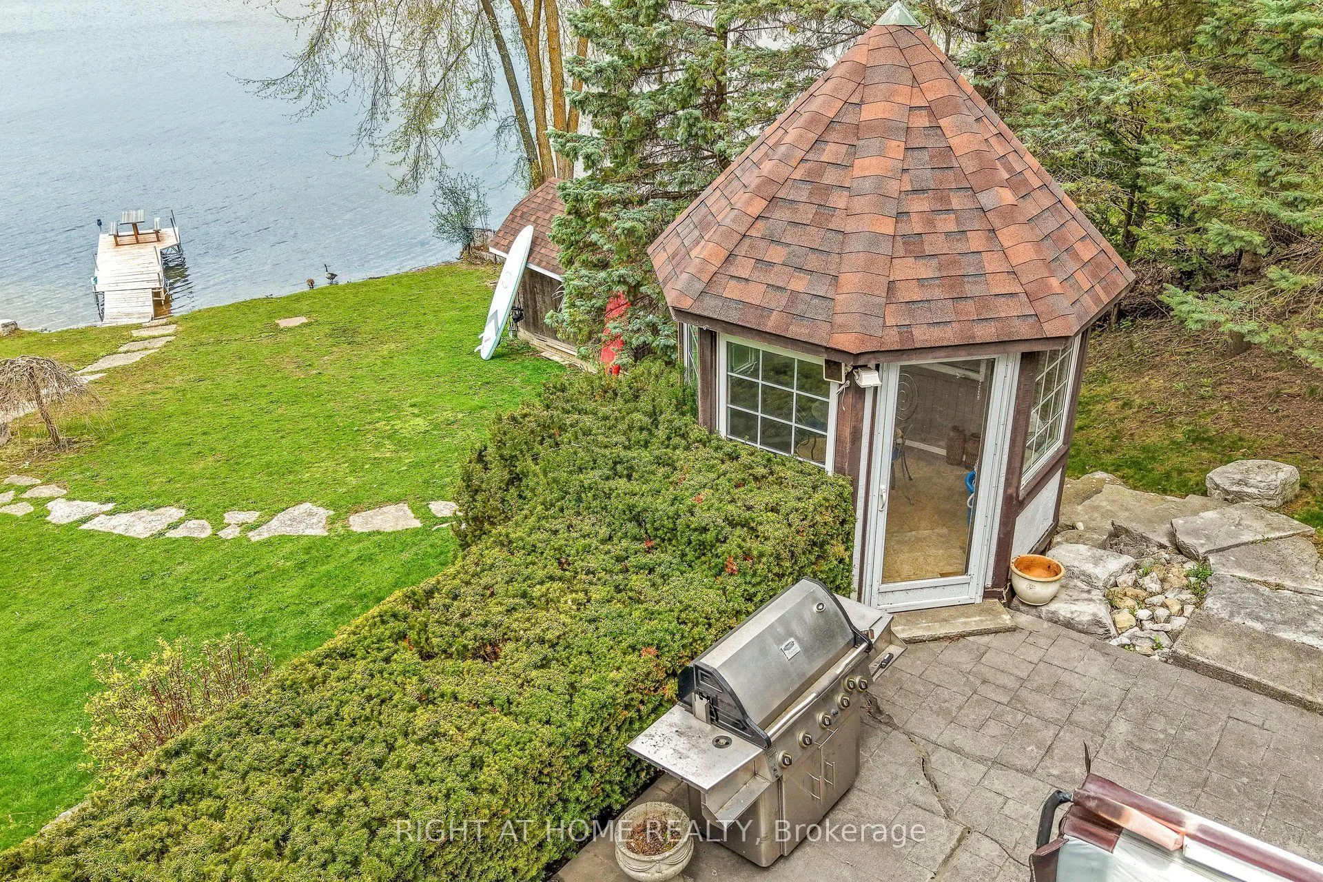 566 Sunset Beach Road