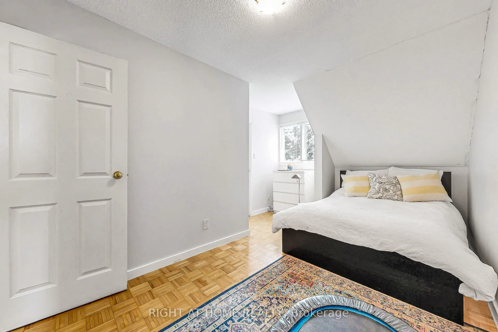 566 Sunset Beach Road