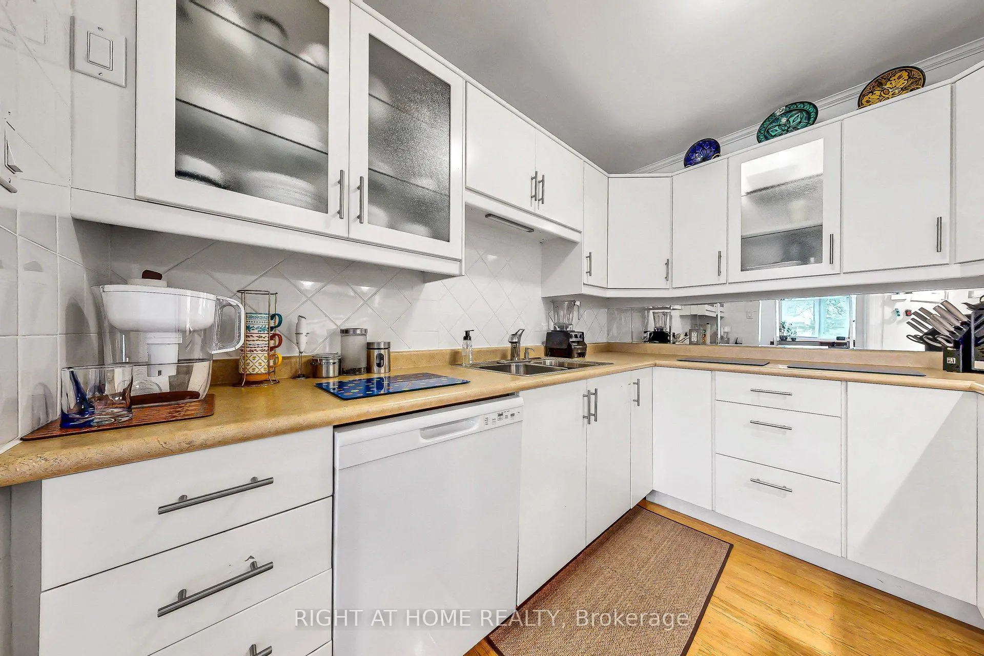 566 Sunset Beach Road