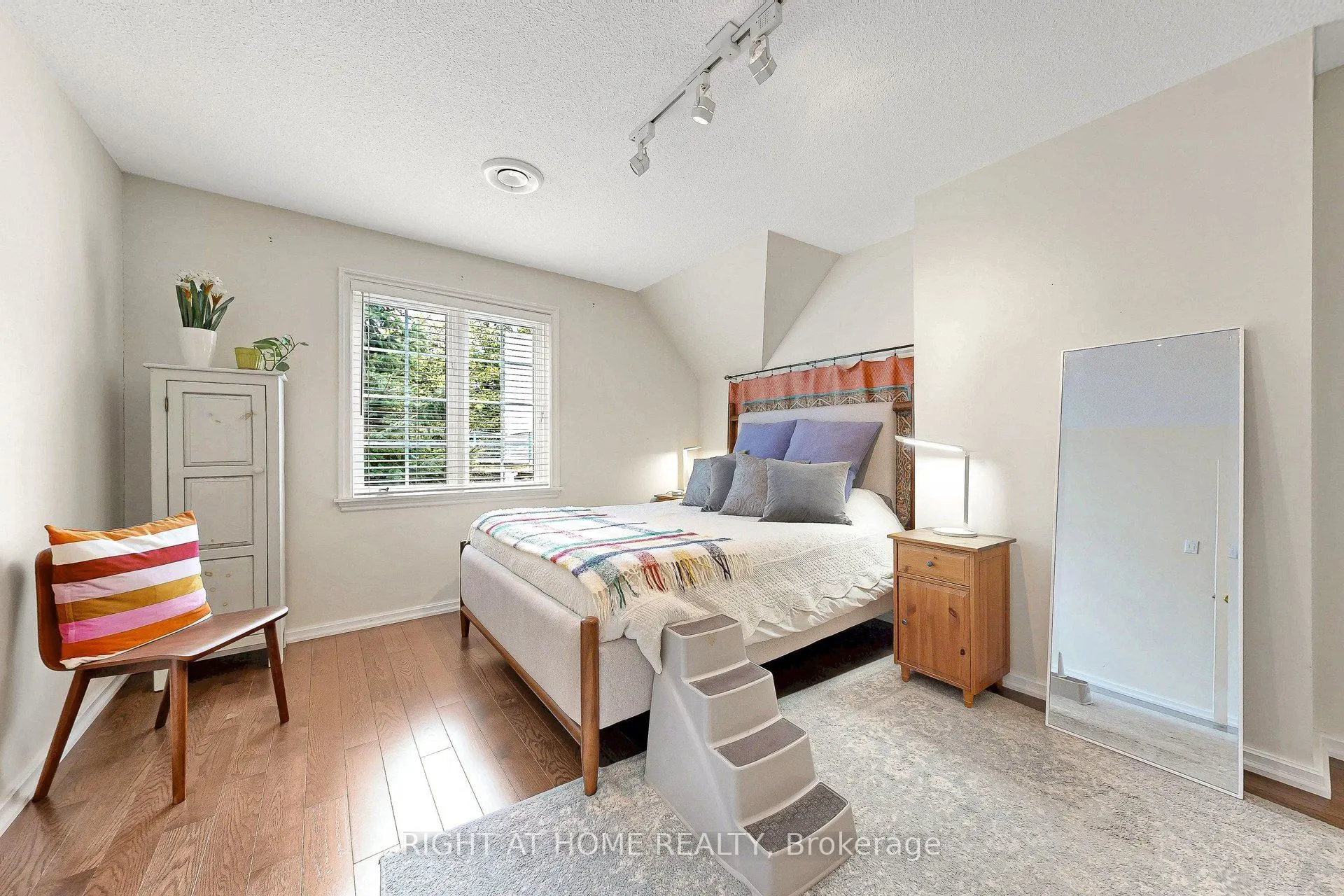 566 Sunset Beach Road