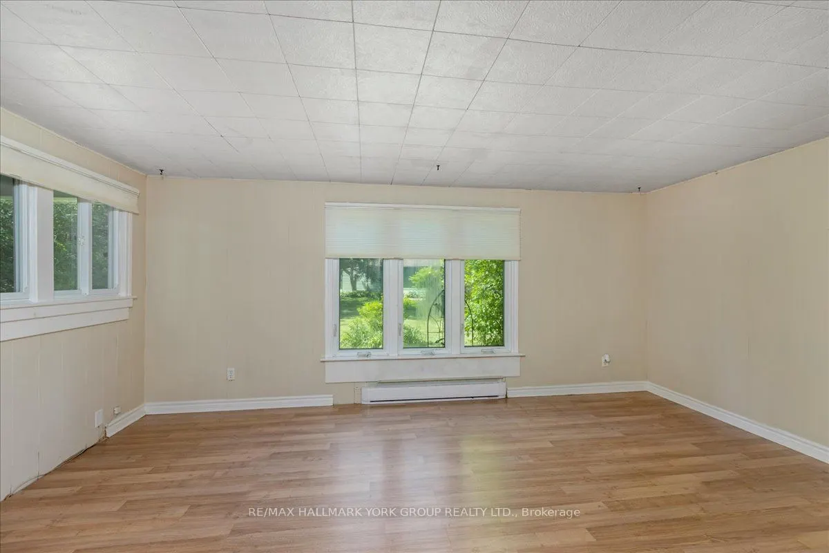 120 Roxanna Drive